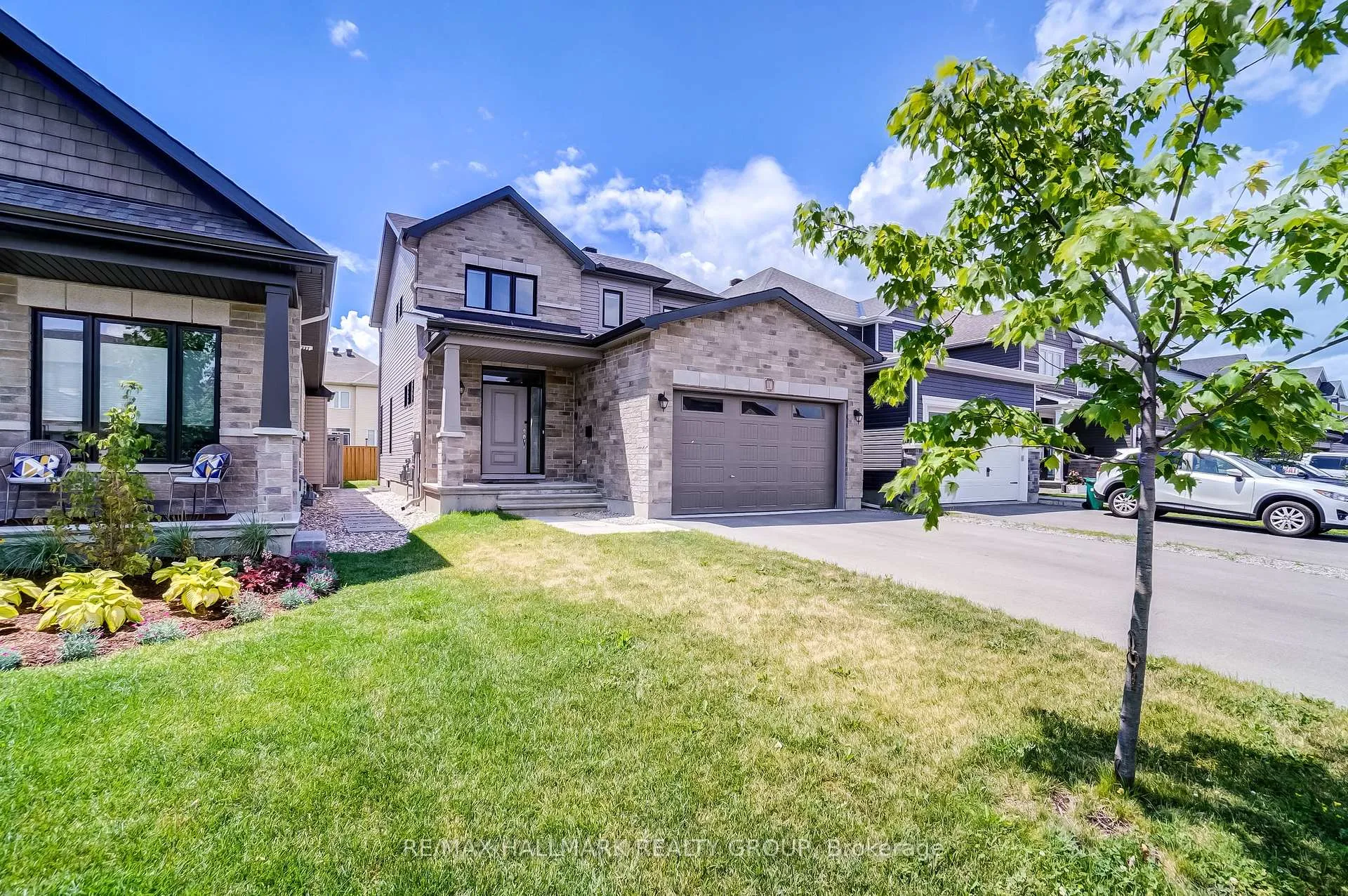 Photo 2 of 1110 Beckett Crescent, Ottawa, Stittsville (South) — HOMEH