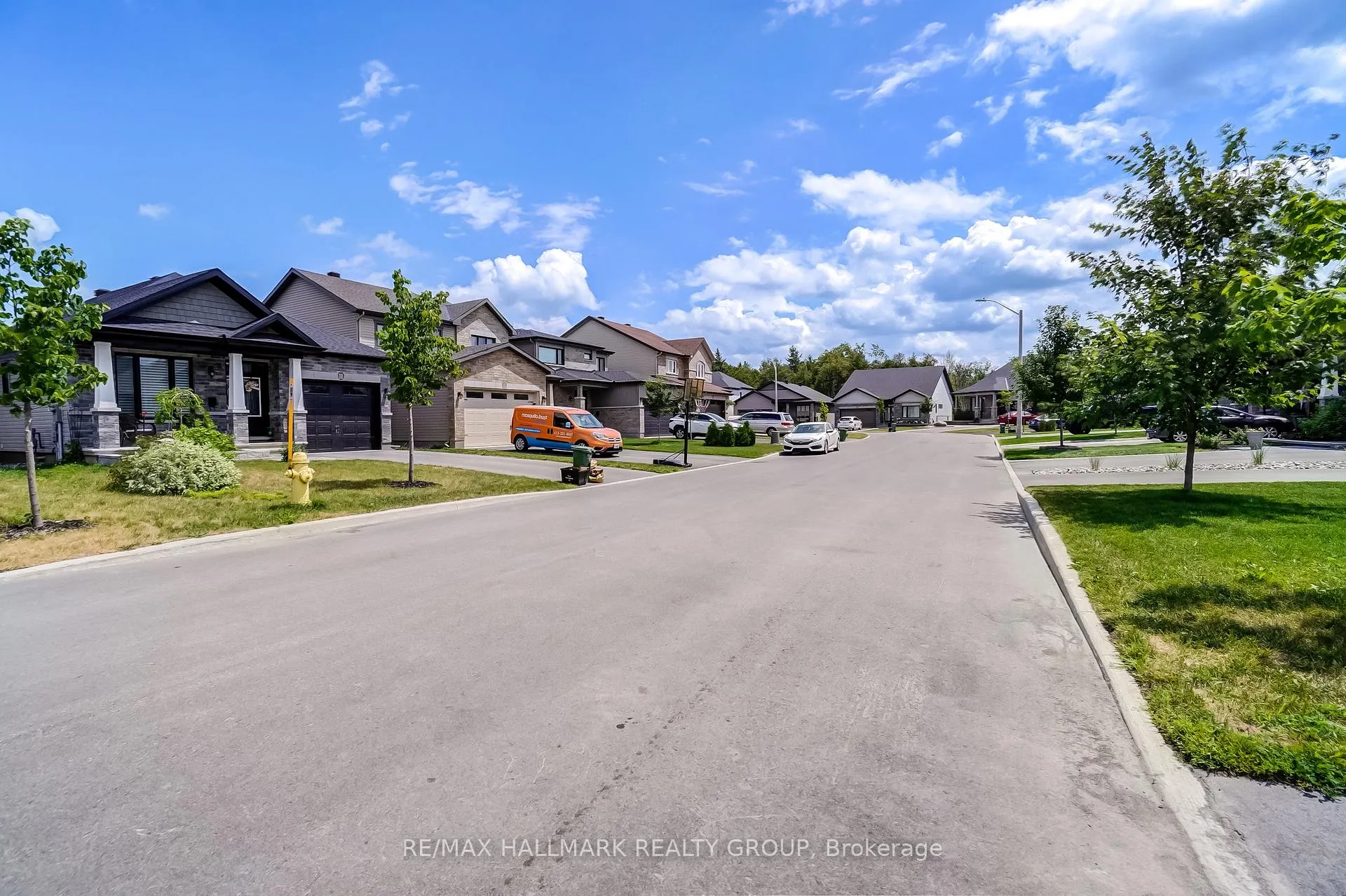 Photo 3 of 1110 Beckett Crescent, Ottawa, Stittsville (South) — HOMEH