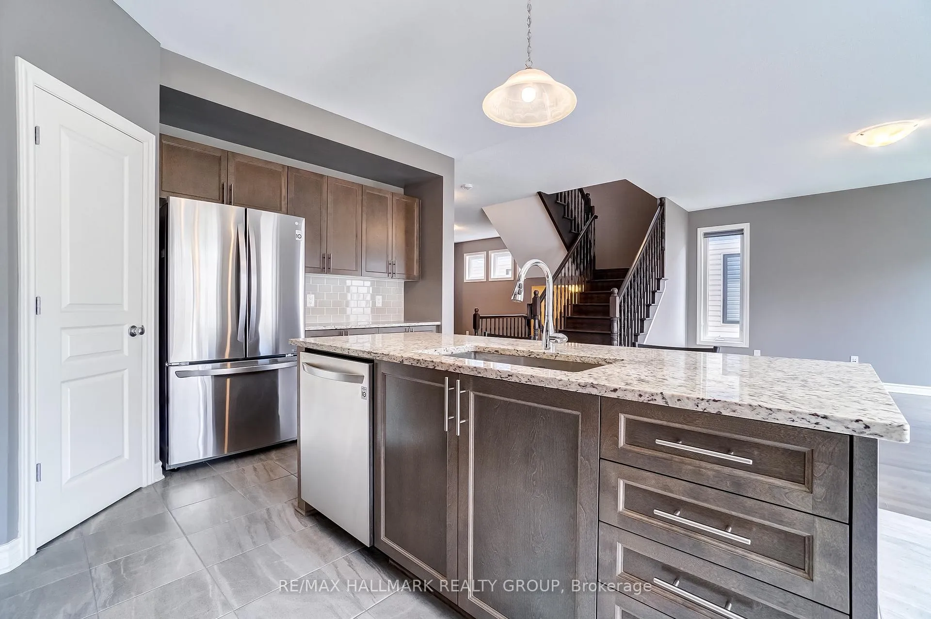 Photo 19 of 1110 Beckett Crescent, Ottawa, Stittsville (South) — HOMEH