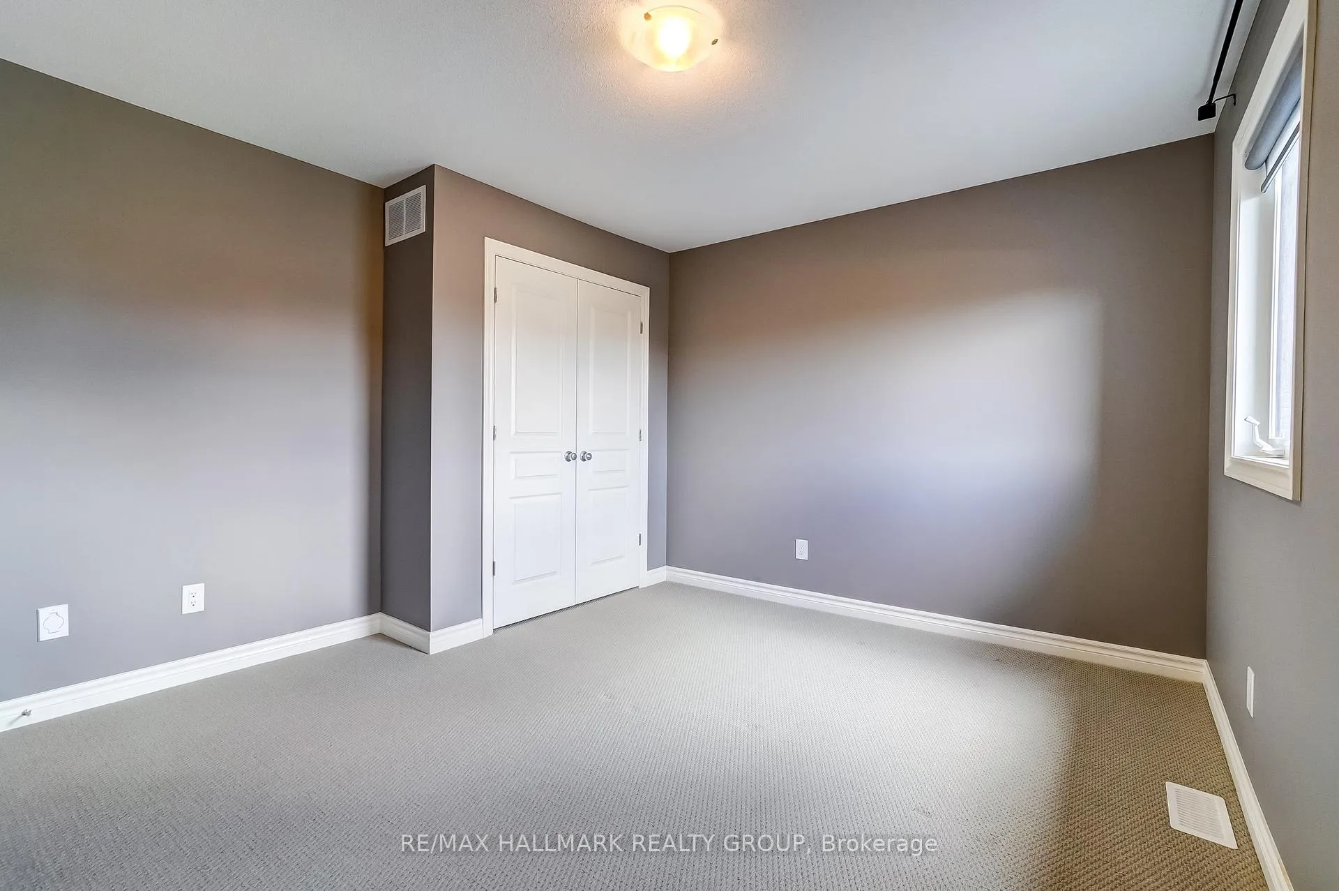 Photo 25 of 1110 Beckett Crescent, Ottawa, Stittsville (South) — HOMEH