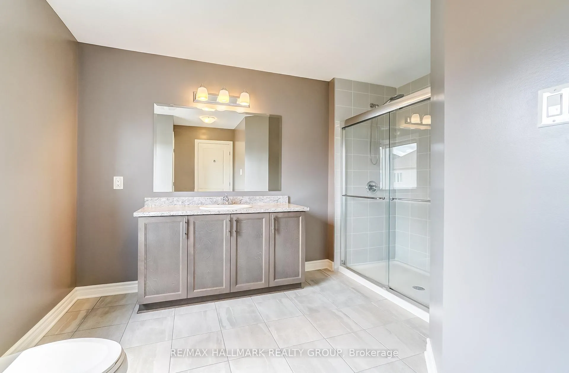 Photo 30 of 1110 Beckett Crescent, Ottawa, Stittsville (South) — HOMEH
