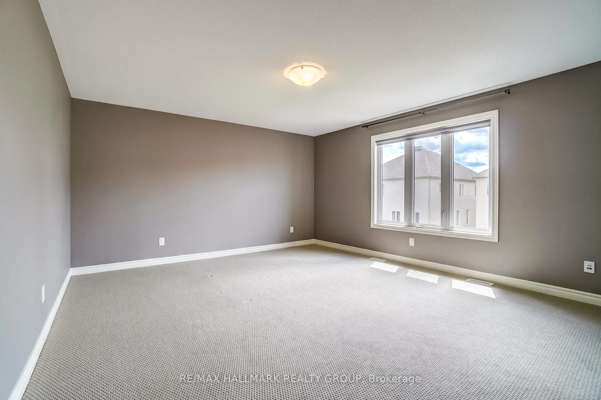 Photo 31 of 1110 Beckett Crescent, Ottawa, Stittsville (South) — HOMEH