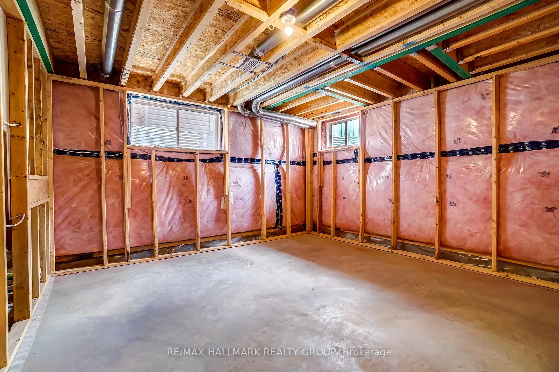 Photo 33 of 1110 Beckett Crescent, Ottawa, Stittsville (South) — HOMEH