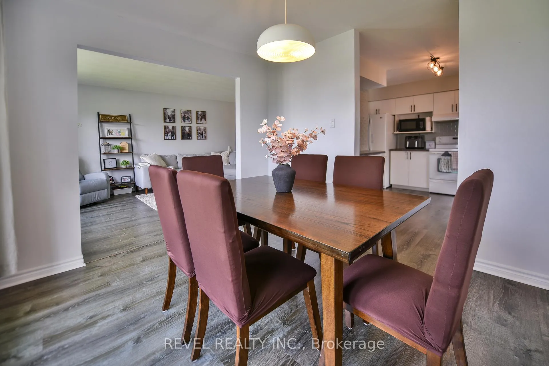 Photo 7 of 1213 Lozanne Crescent, Timmins, TNW - Riverpark — HOMEH