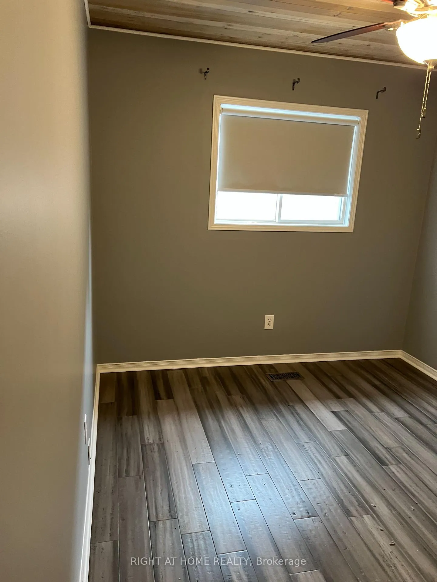 Photo 12 of 2023 Valewood Court, Oshawa, Kedron — HOMEH