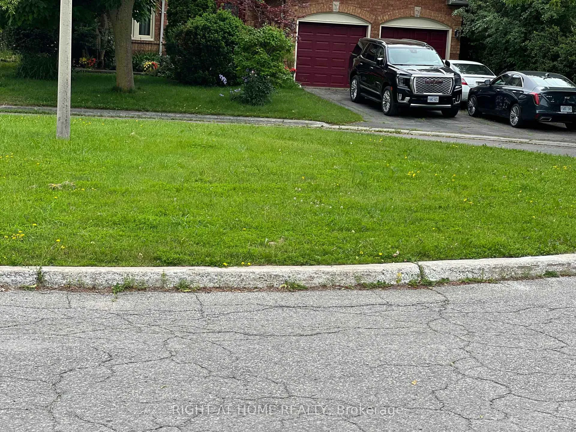 Photo 23 of 2023 Valewood Court, Oshawa, Kedron — HOMEH