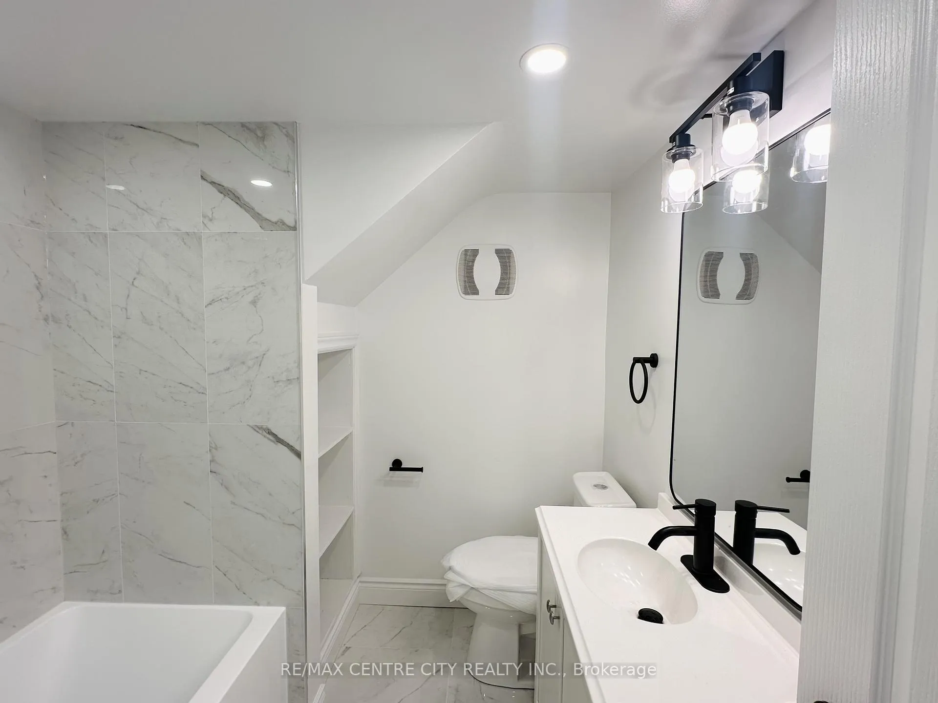Photo 10 of Unit Unit 1, 81 Curtis Street, St. Thomas — HOMEH