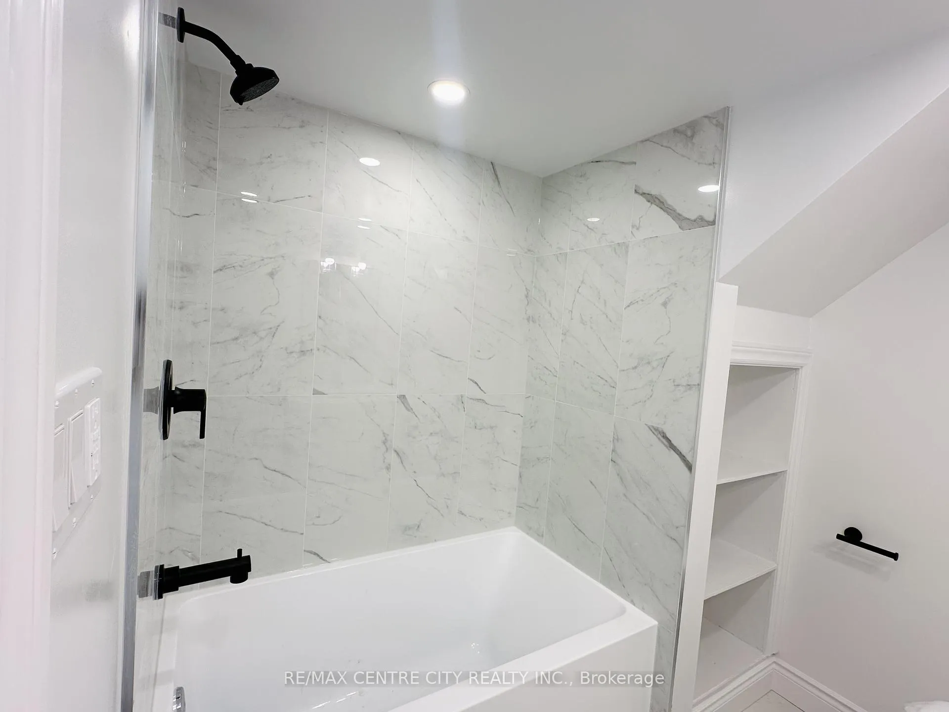 Photo 11 of Unit Unit 1, 81 Curtis Street, St. Thomas — HOMEH