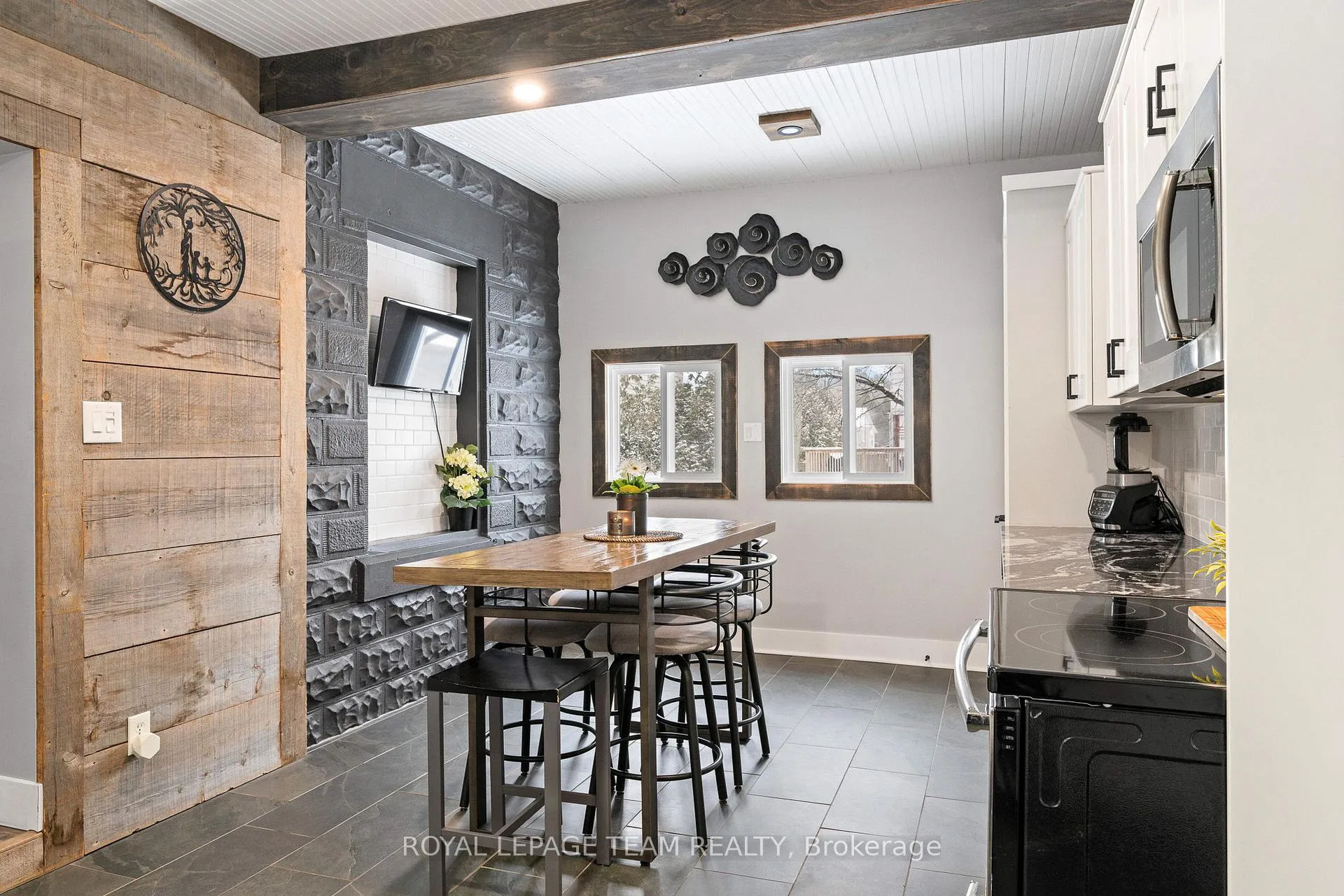 Photo 8 of 5529 Lion Street, Ottawa, Osgoode — HOMEH