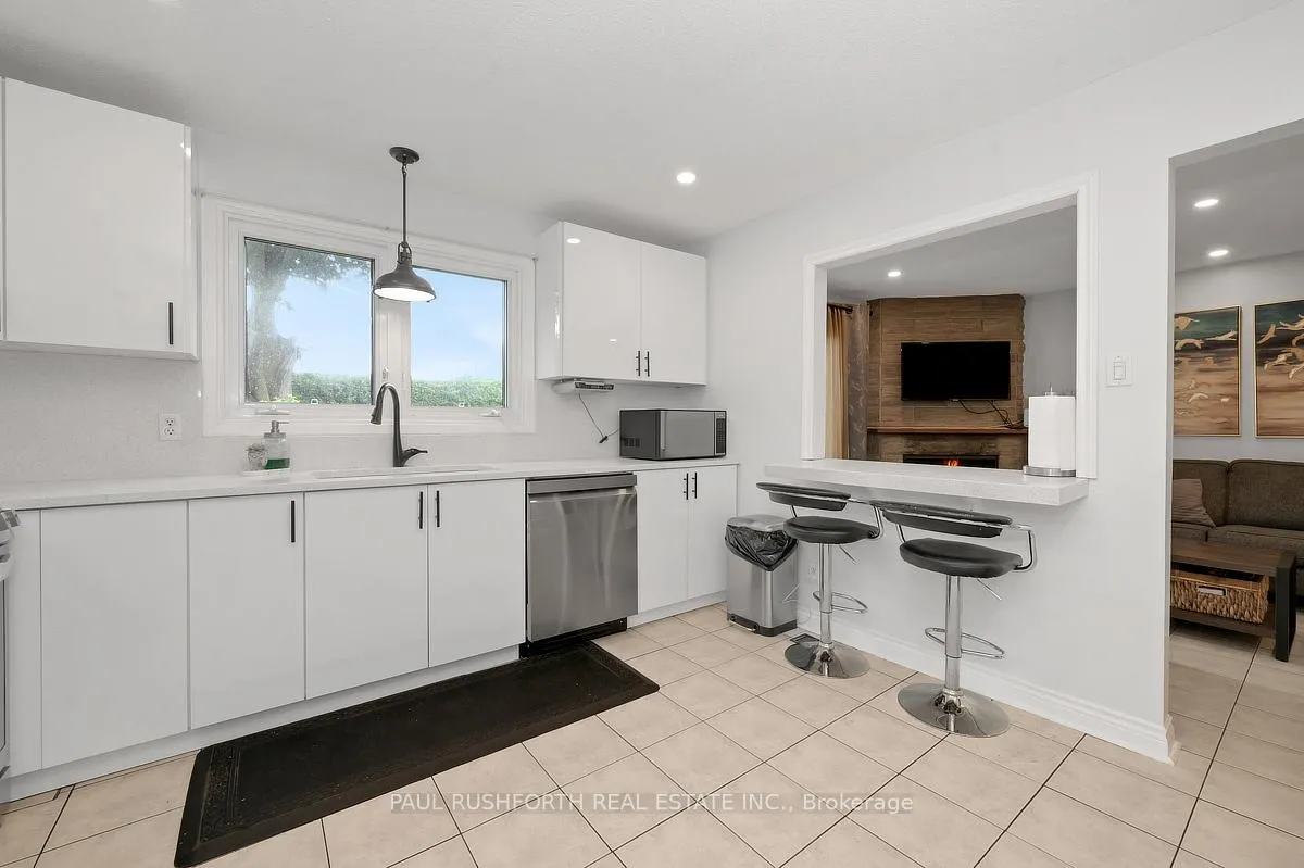 Photo 9 of 157 Craig Henry Drive, Ottawa, Craig Henry/Woodvale — HOMEH