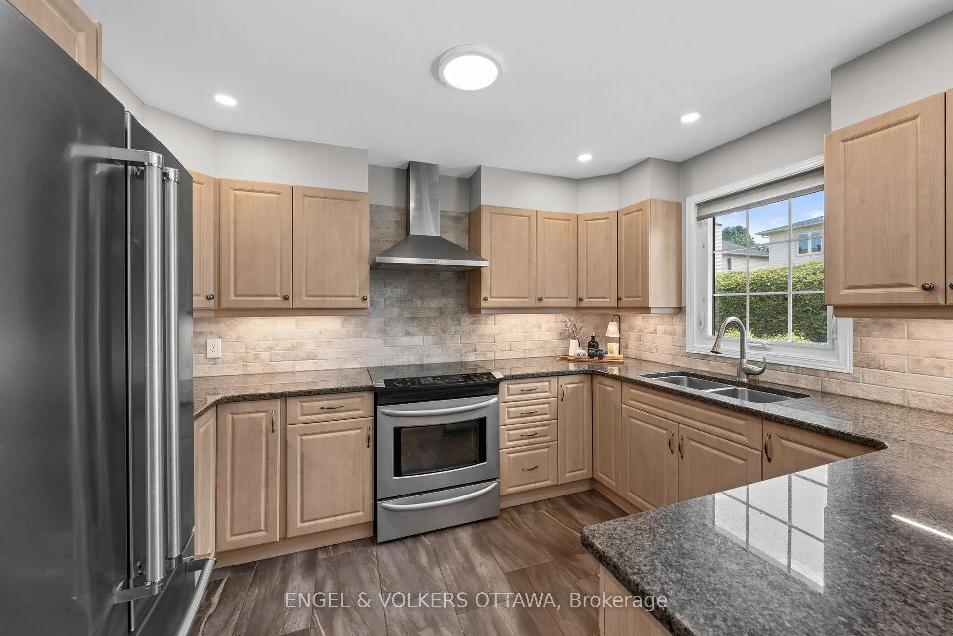 Photo 7 of 1448 Leblanc Drive, Ottawa, Chateauneuf — HOMEH