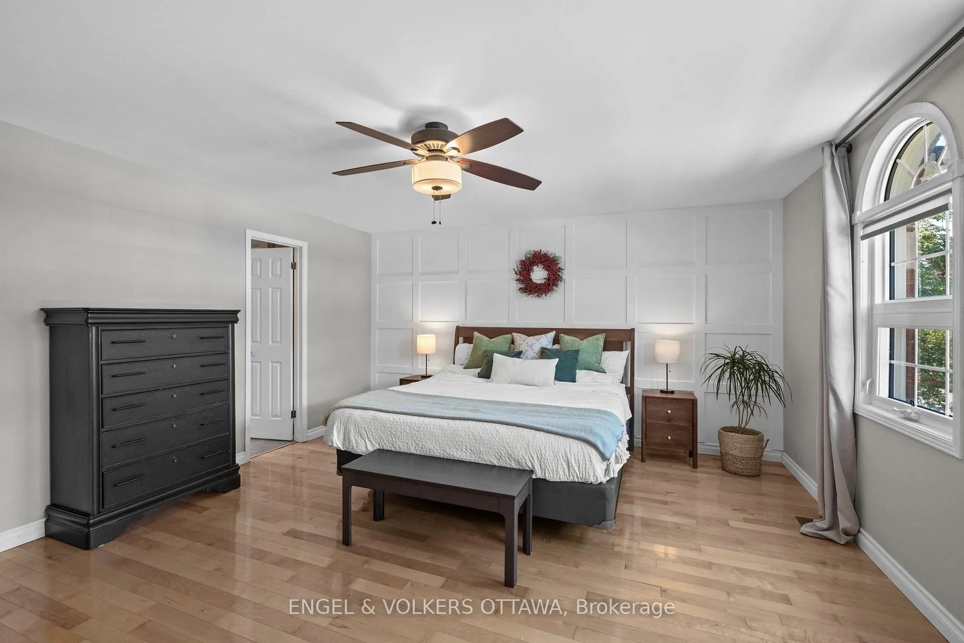 Photo 15 of 1448 Leblanc Drive, Ottawa, Chateauneuf — HOMEH