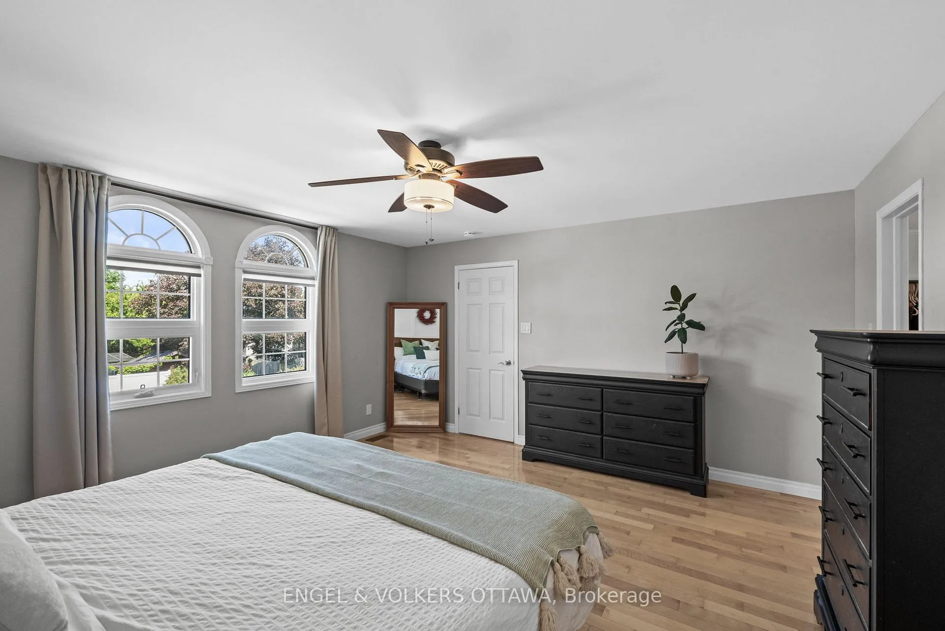 Photo 16 of 1448 Leblanc Drive, Ottawa, Chateauneuf — HOMEH