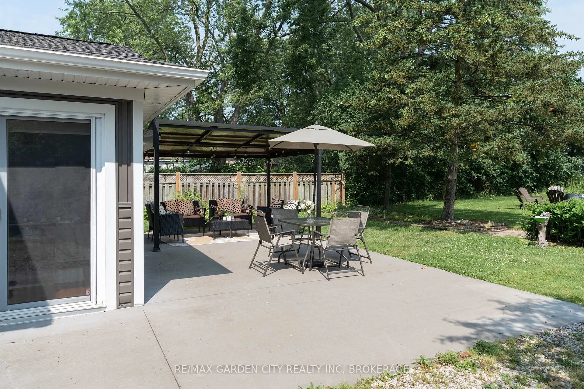 Photo 21 of 5853 Mcleod Road, Niagara Falls, Arad/Fallsview — HOMEH
