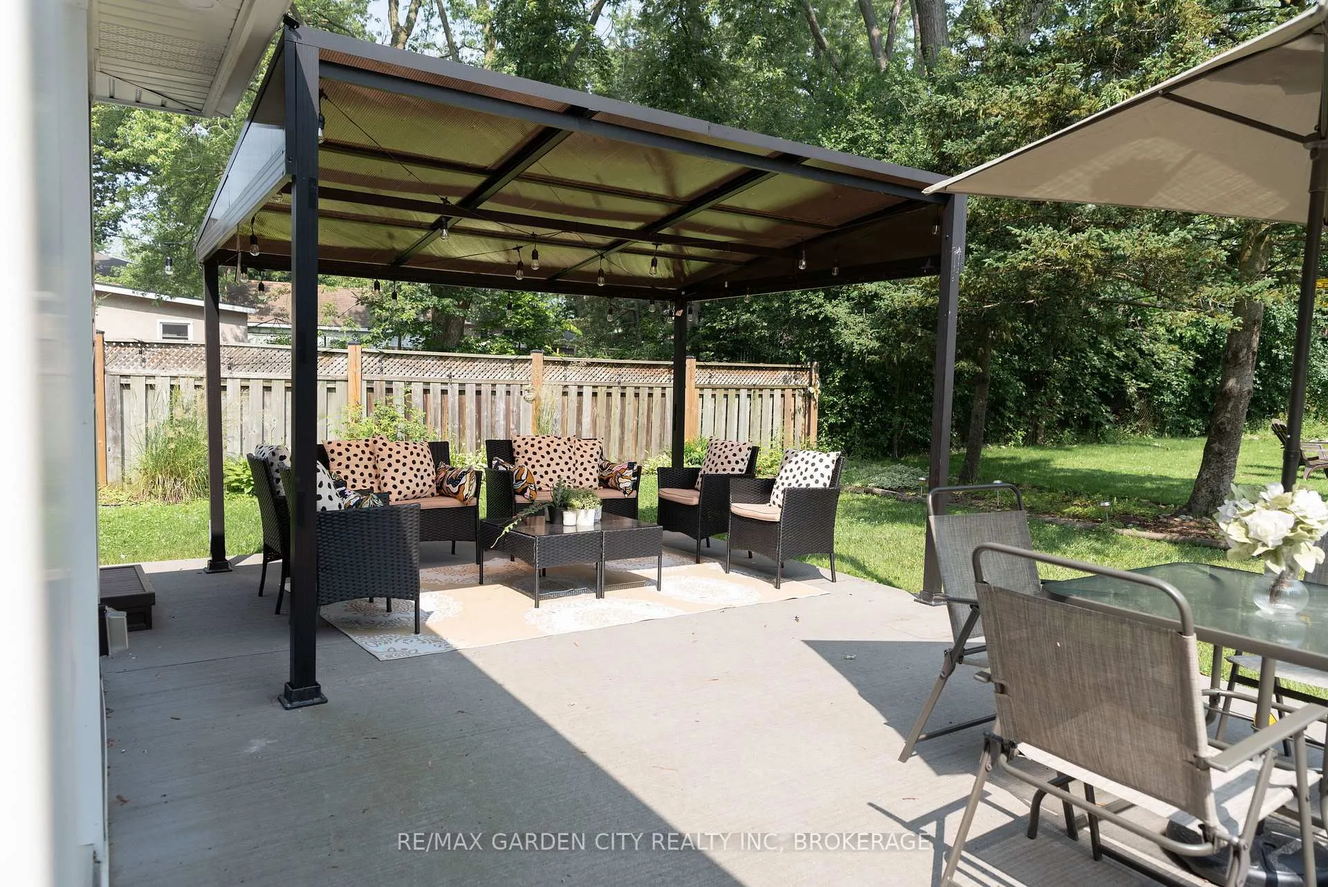 Photo 22 of 5853 Mcleod Road, Niagara Falls, Arad/Fallsview — HOMEH