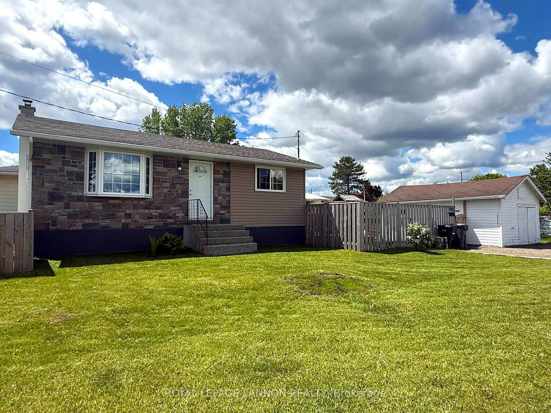 Photo 1 of 177 Shipley Street, Thunder Bay, Shuniah — HOMEH