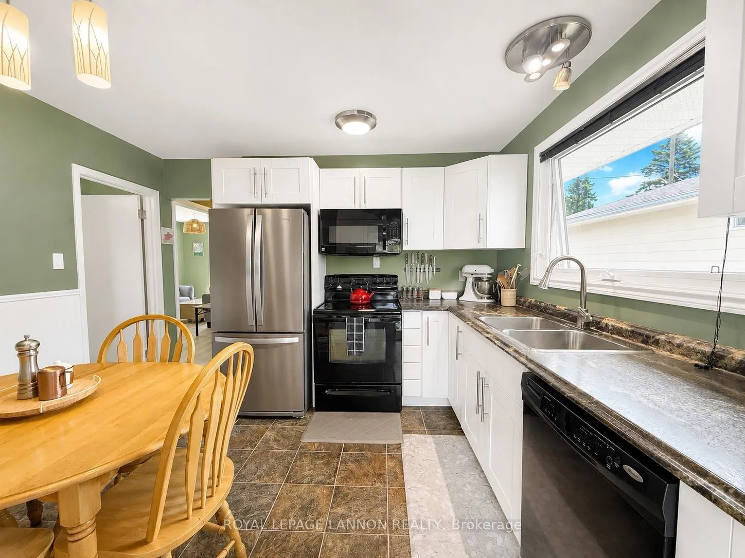 Photo 14 of 177 Shipley Street, Thunder Bay, Shuniah — HOMEH