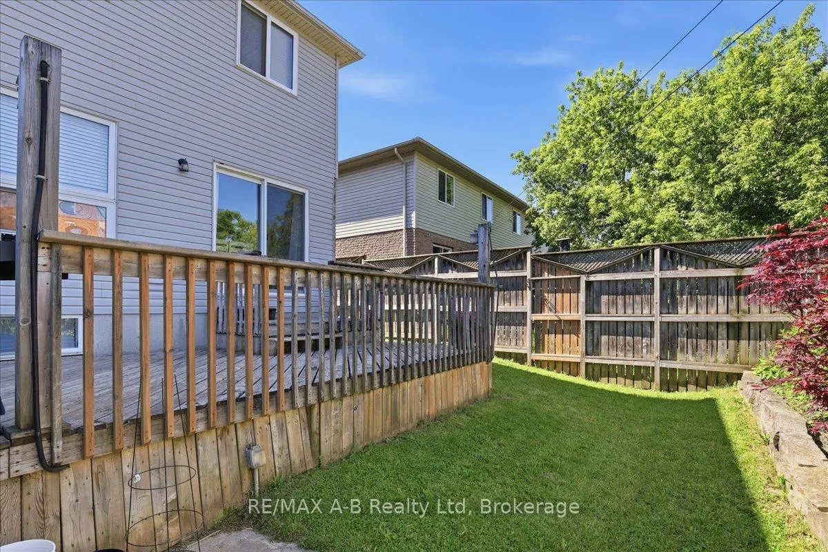 Photo 38 of 528 Nelson Street W, Stratford — HOMEH