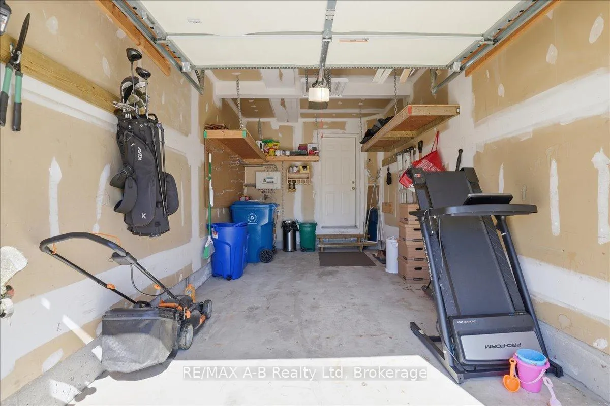 Photo 41 of 528 Nelson Street W, Stratford — HOMEH