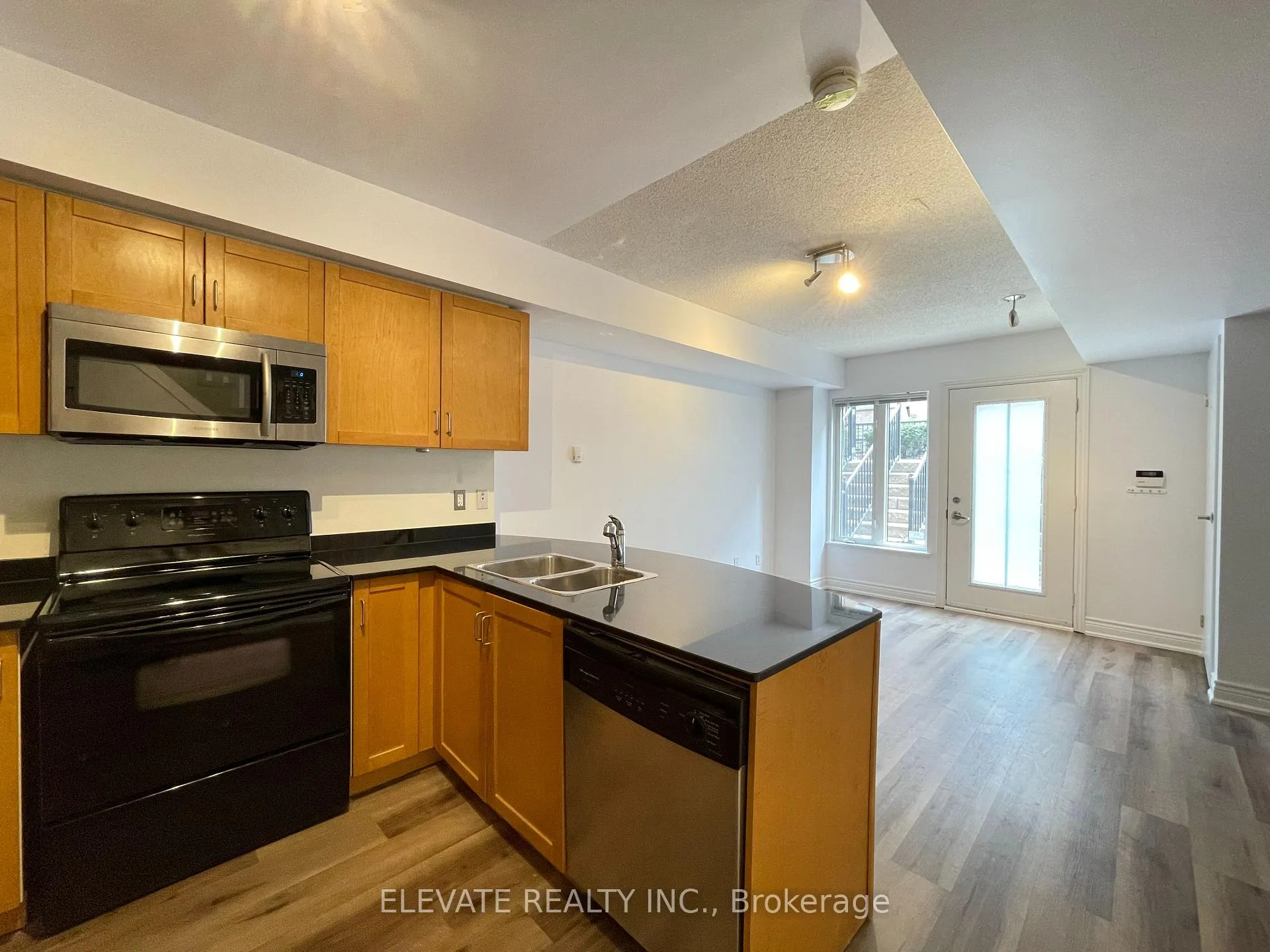 Photo 6 of Unit 706, 42 Western Battery Road, Toronto, Niagara — HOMEH