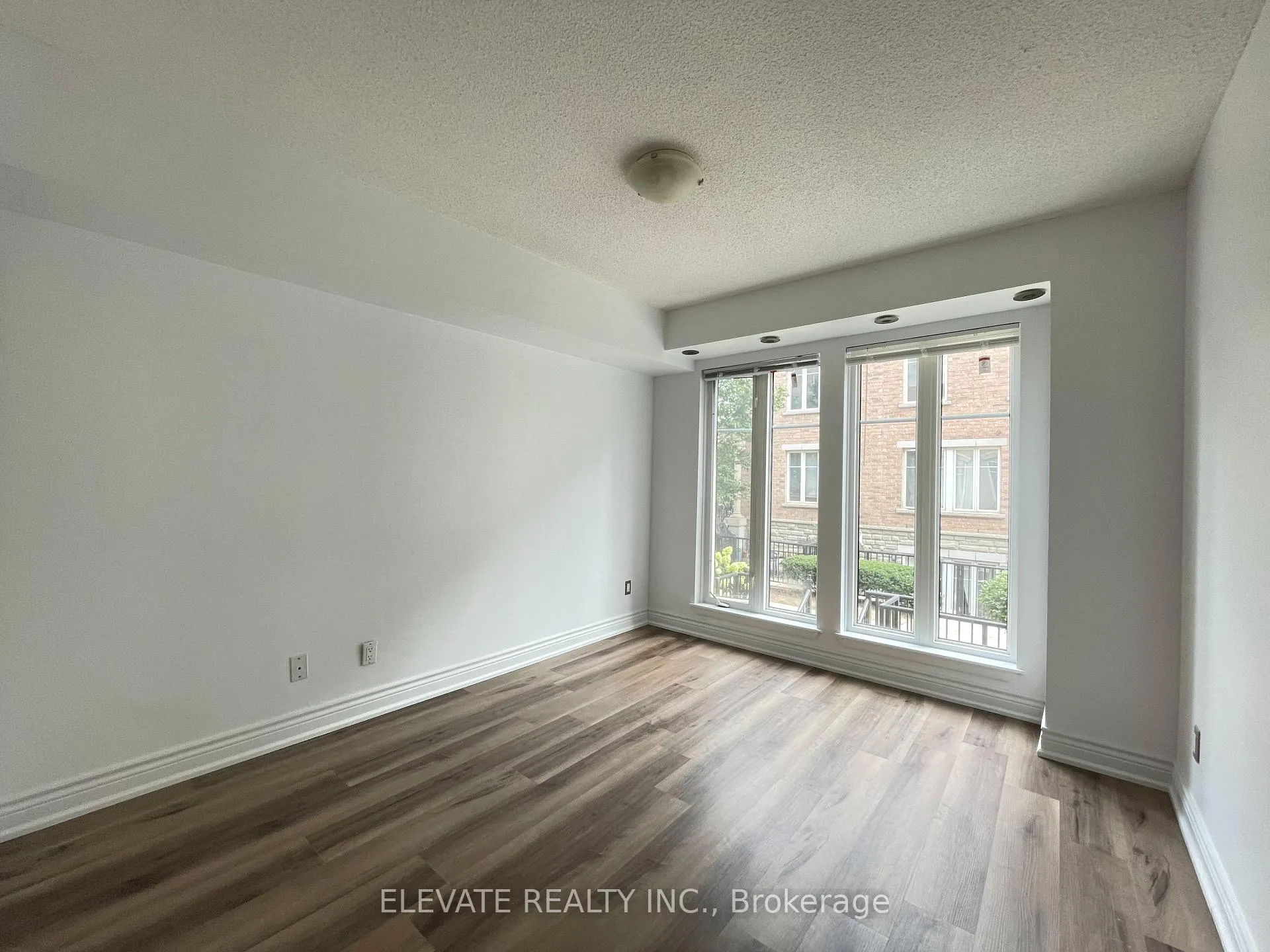 Photo 9 of Unit 706, 42 Western Battery Road, Toronto, Niagara — HOMEH