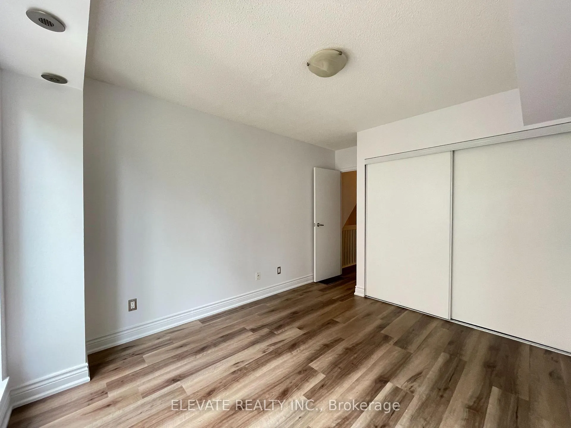 Photo 12 of Unit 706, 42 Western Battery Road, Toronto, Niagara — HOMEH