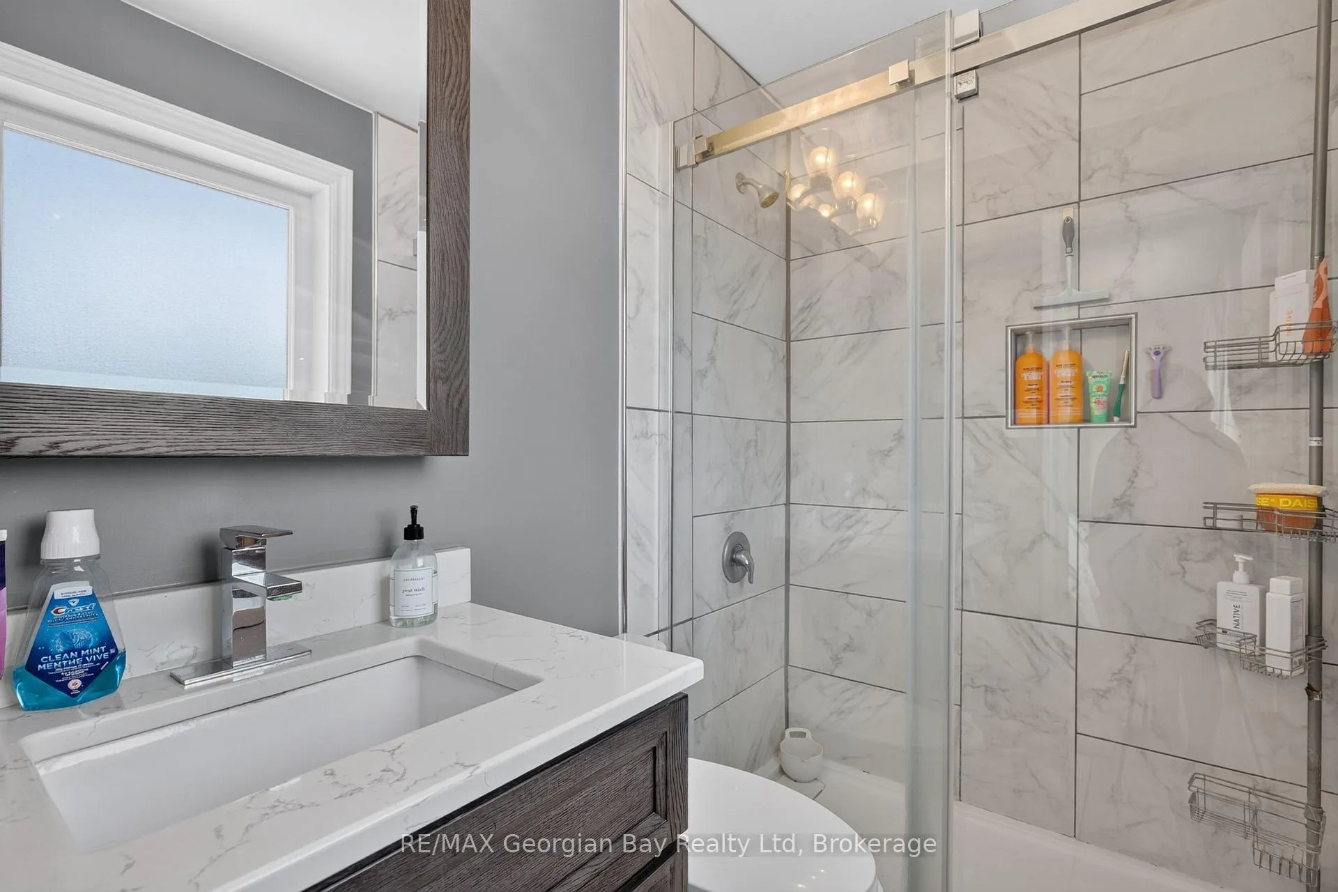 Photo 16 of 1005 Dina Crescent, Midland — HOMEH