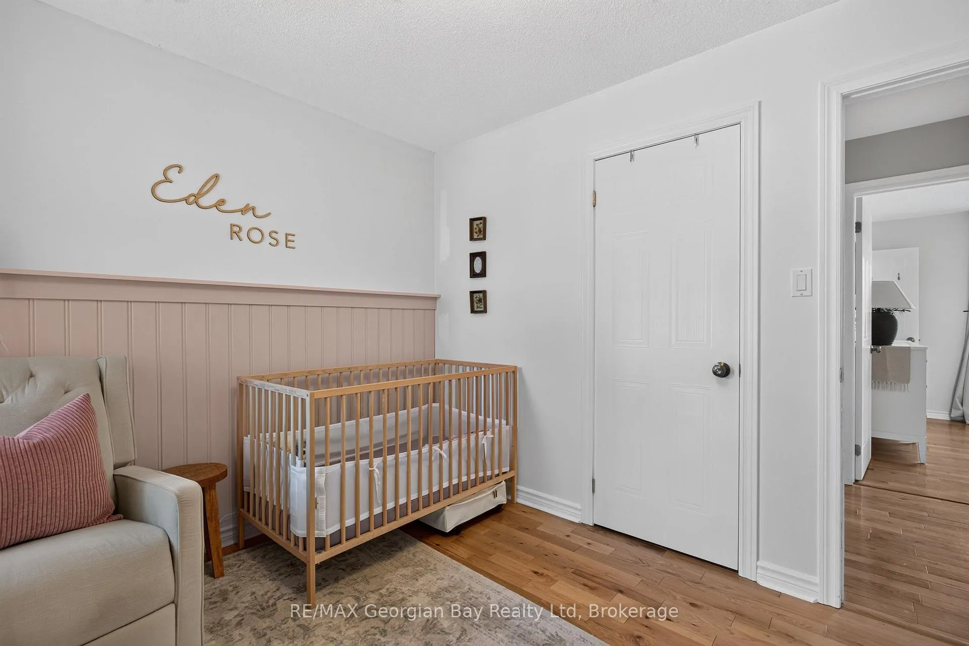 Photo 20 of 1005 Dina Crescent, Midland — HOMEH
