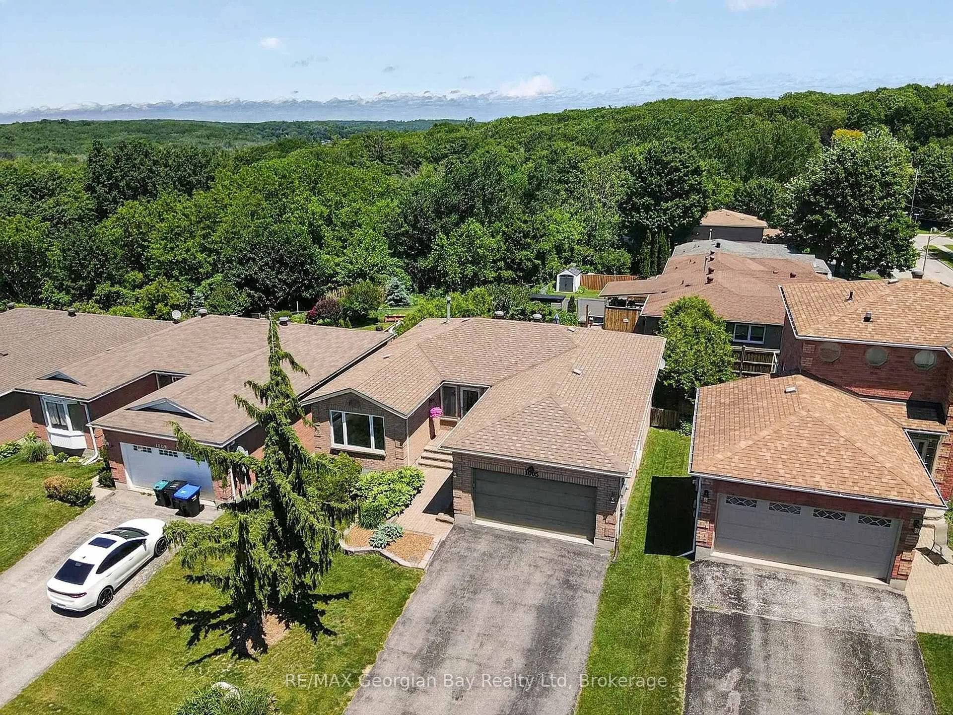 Photo 35 of 1005 Dina Crescent, Midland — HOMEH