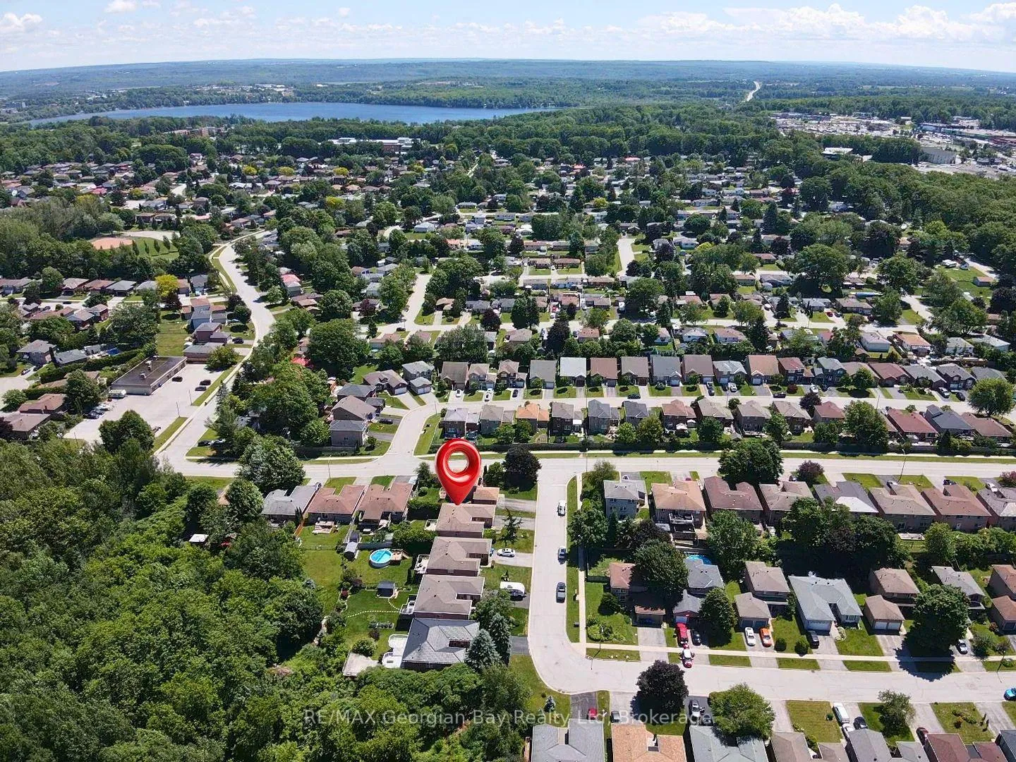 Photo 37 of 1005 Dina Crescent, Midland — HOMEH