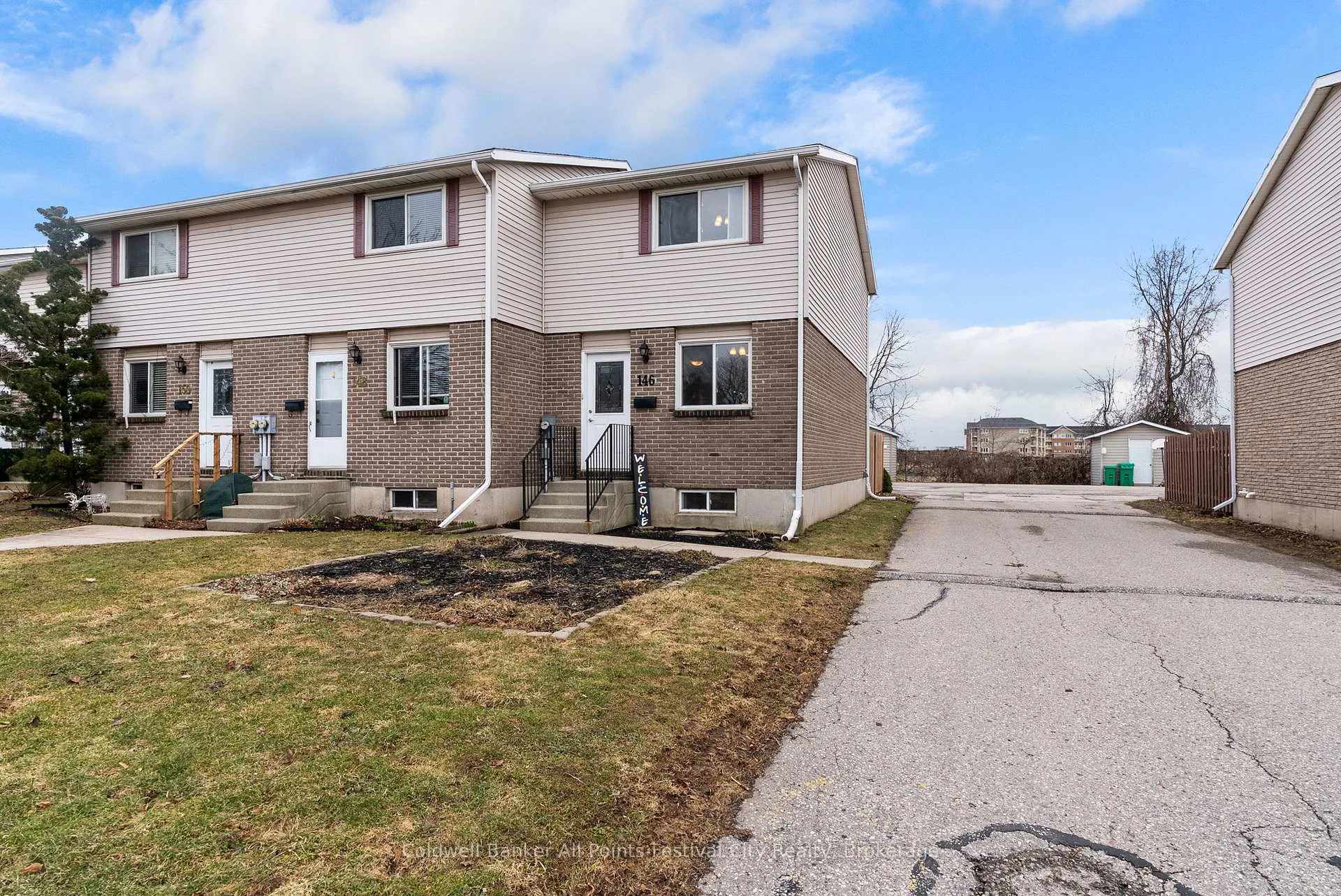 Photo 2 of 146 Bennett Street E, Goderich, Goderich (Town) — HOMEH