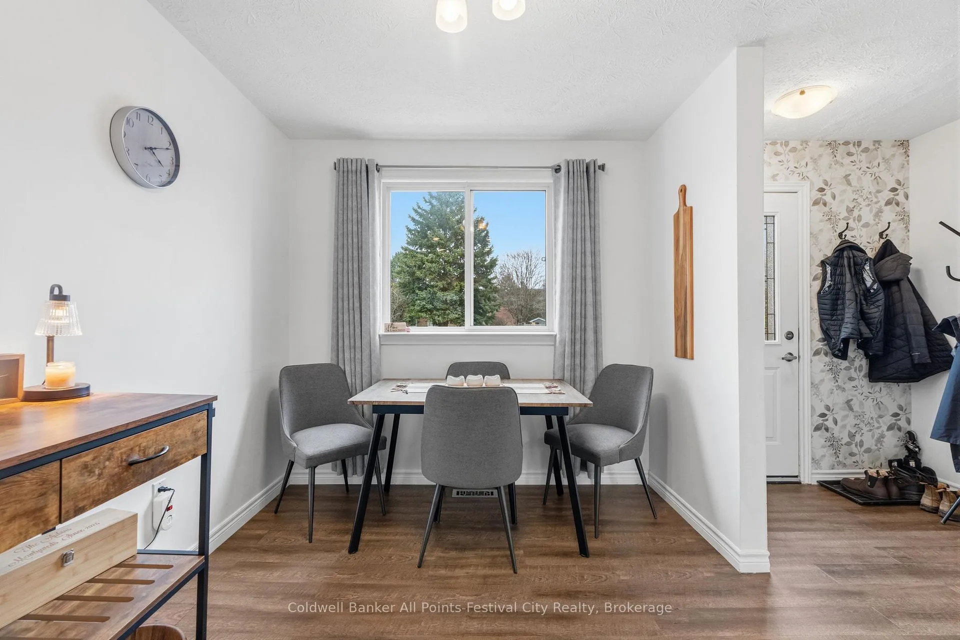Photo 10 of 146 Bennett Street E, Goderich, Goderich (Town) — HOMEH