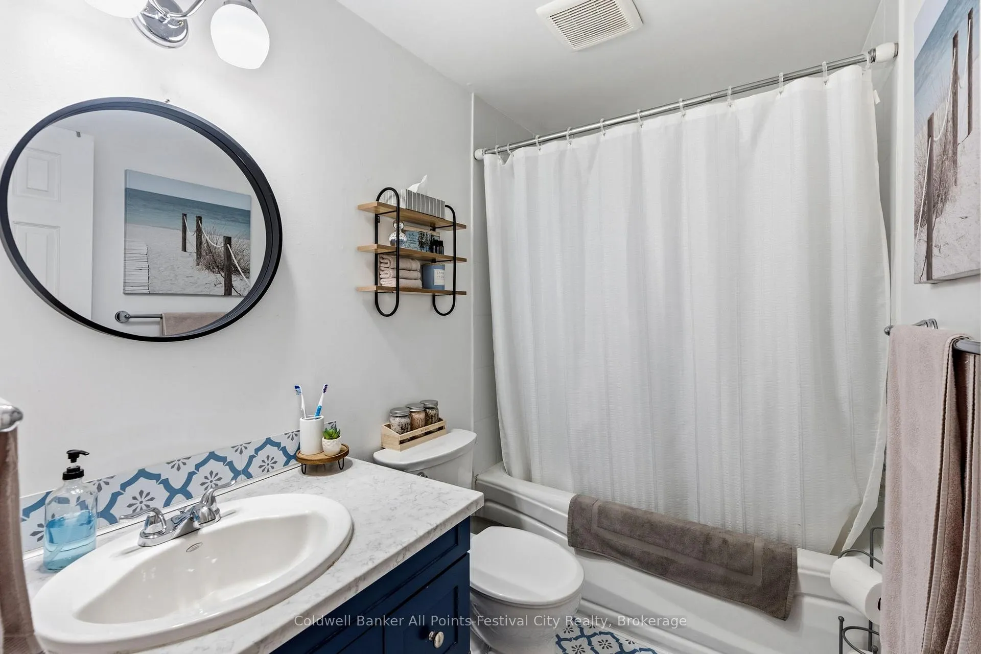 Photo 21 of 146 Bennett Street E, Goderich, Goderich (Town) — HOMEH