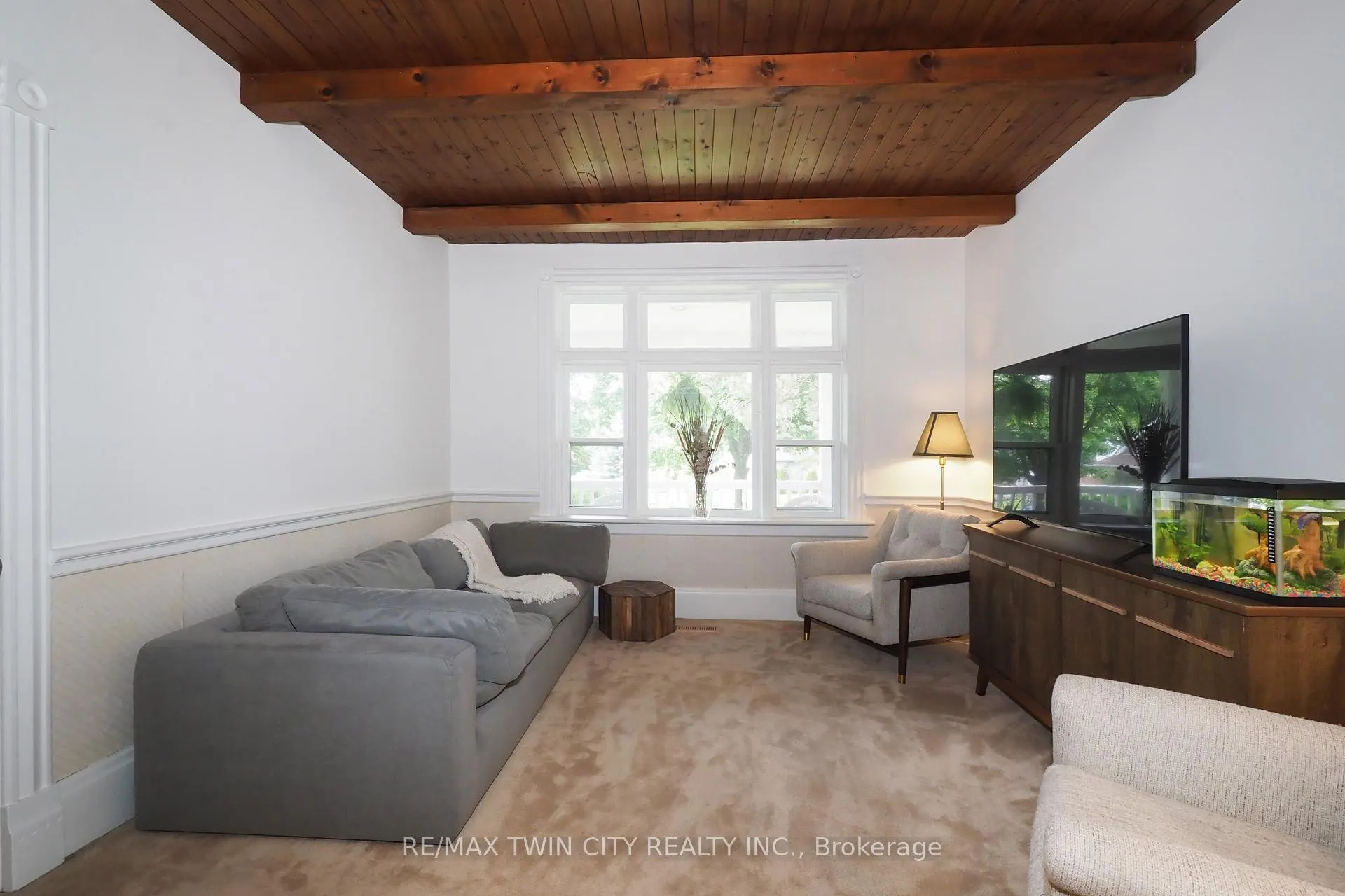 Photo 10 of 103 Belleview Avenue, Waterloo — HOMEH