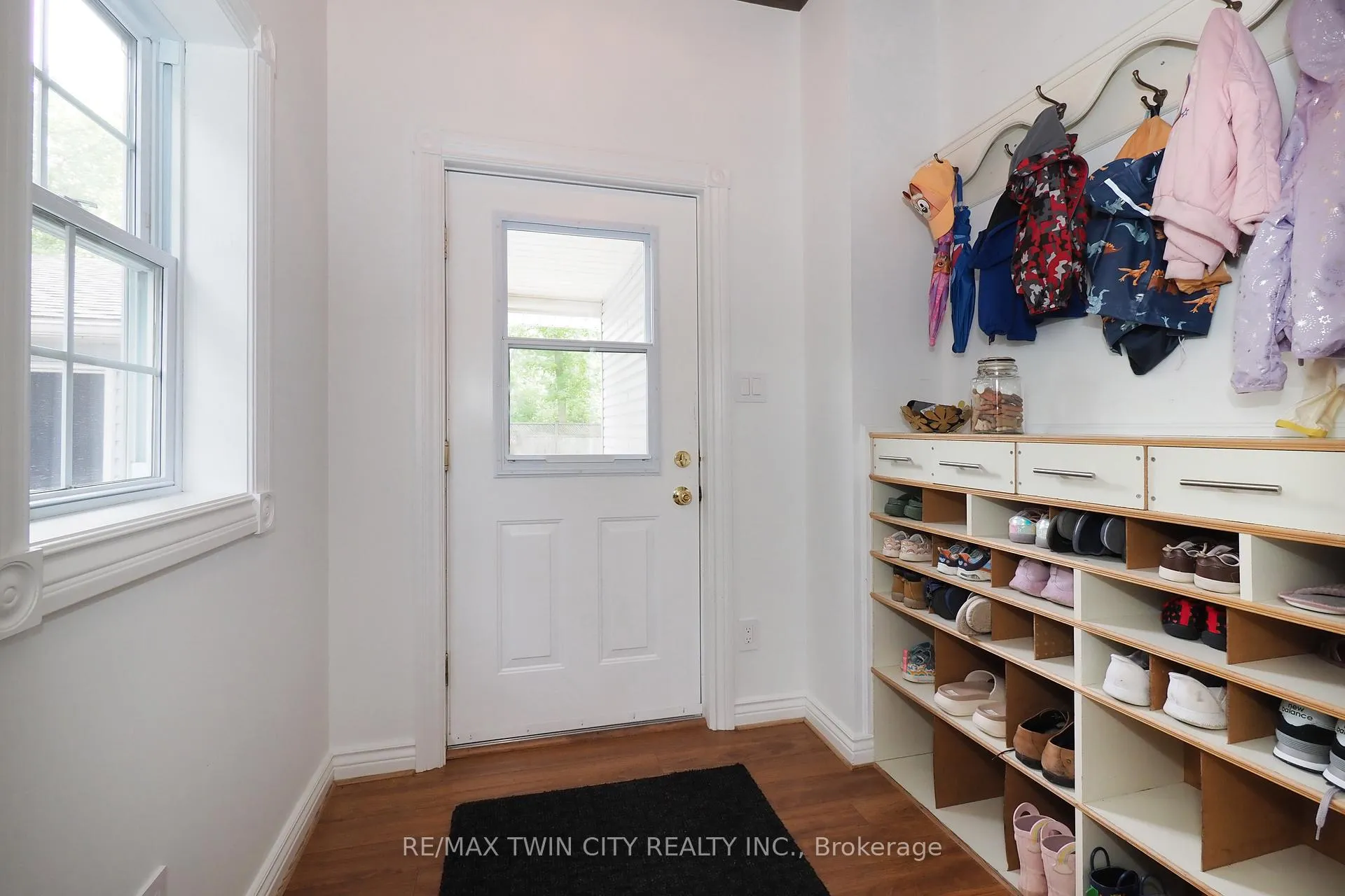 Photo 20 of 103 Belleview Avenue, Waterloo — HOMEH