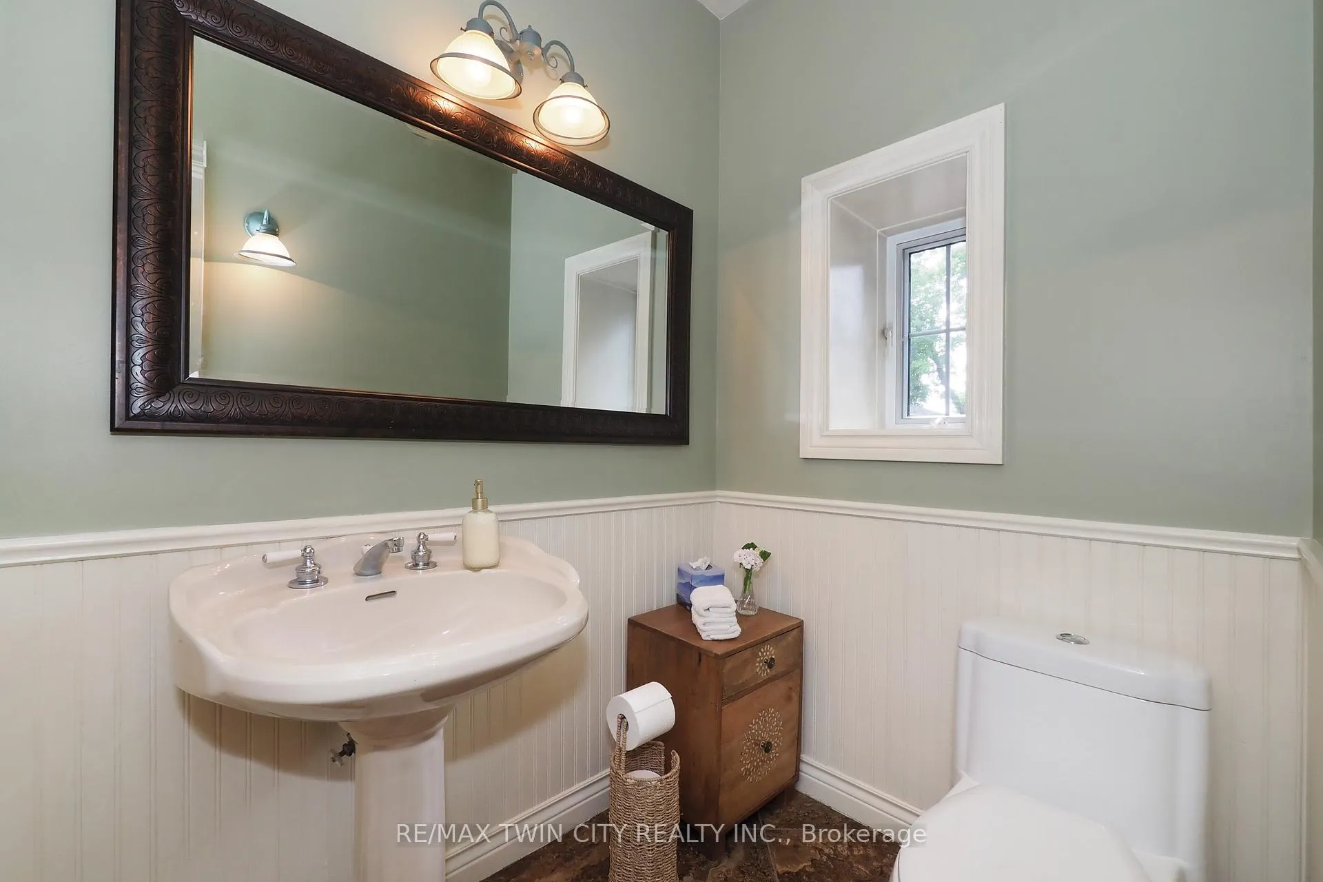 Photo 22 of 103 Belleview Avenue, Waterloo — HOMEH