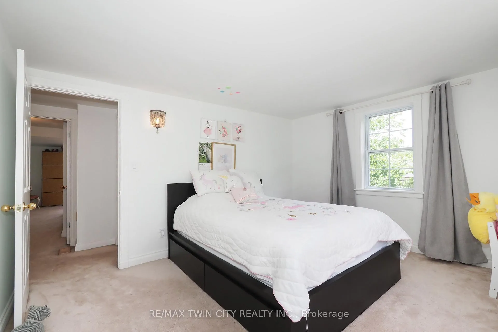 Photo 33 of 103 Belleview Avenue, Waterloo — HOMEH