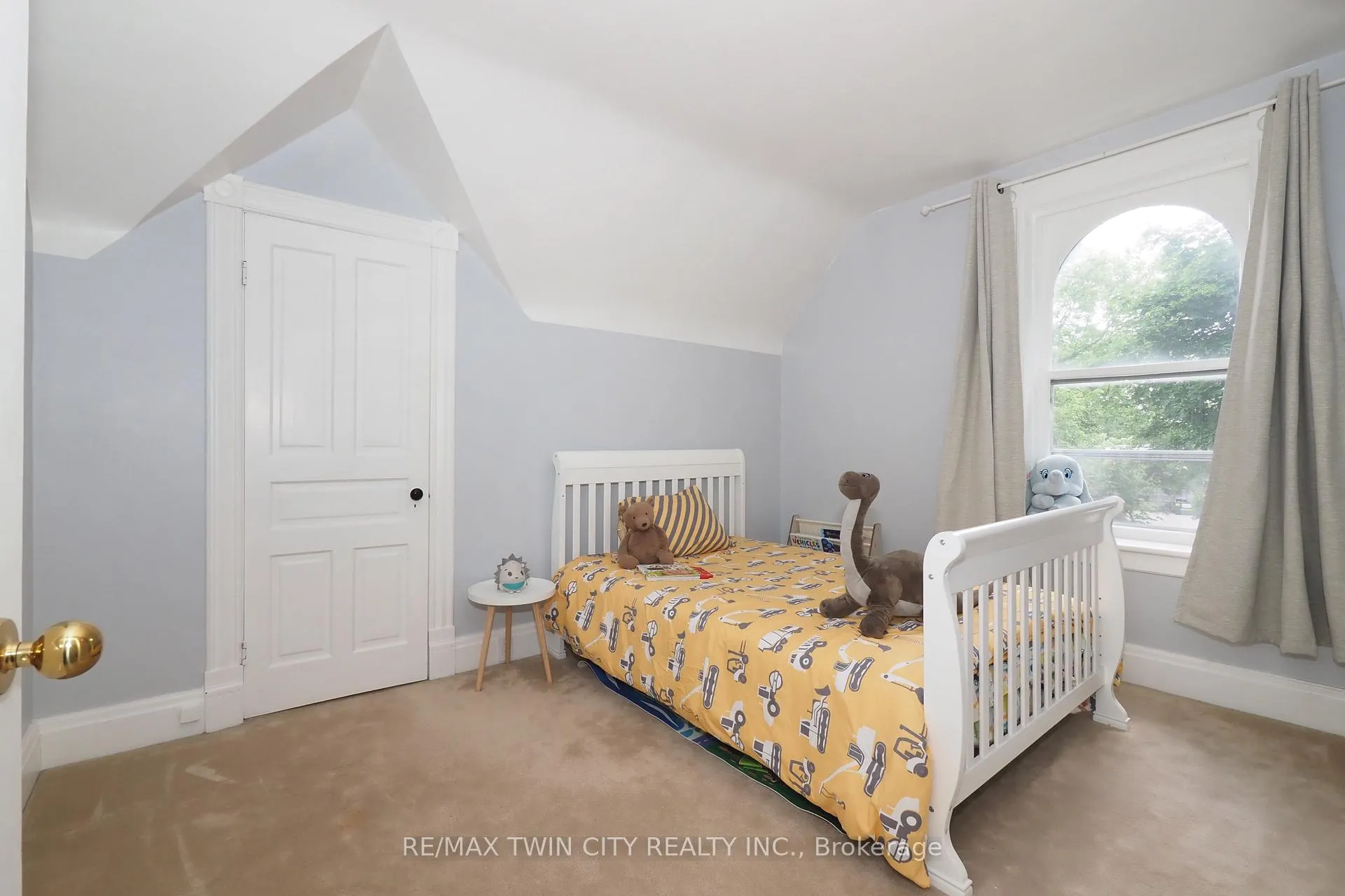 Photo 35 of 103 Belleview Avenue, Waterloo — HOMEH