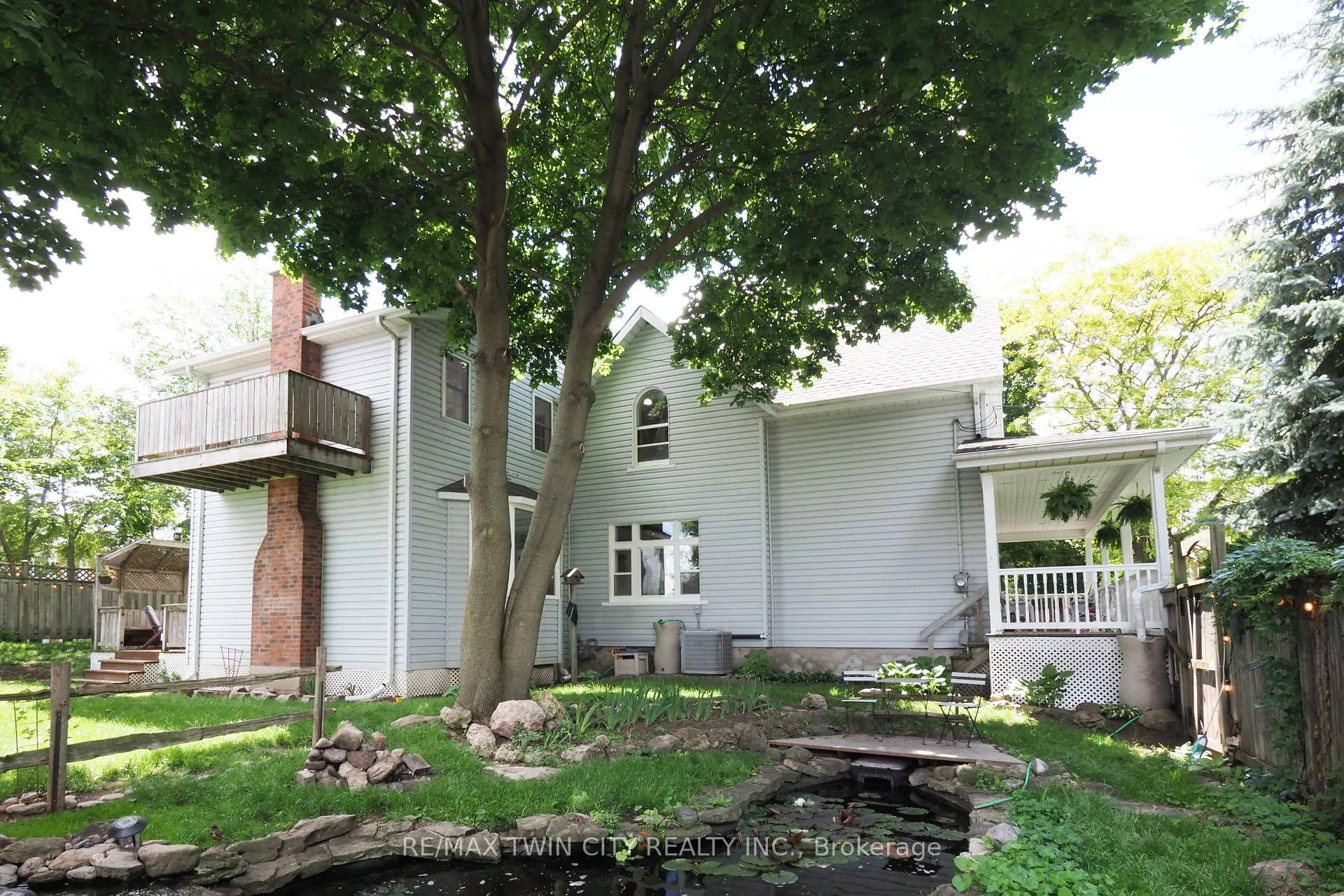 Photo 40 of 103 Belleview Avenue, Waterloo — HOMEH