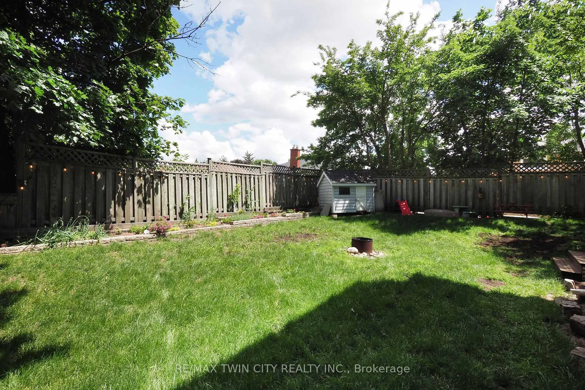 Photo 43 of 103 Belleview Avenue, Waterloo — HOMEH