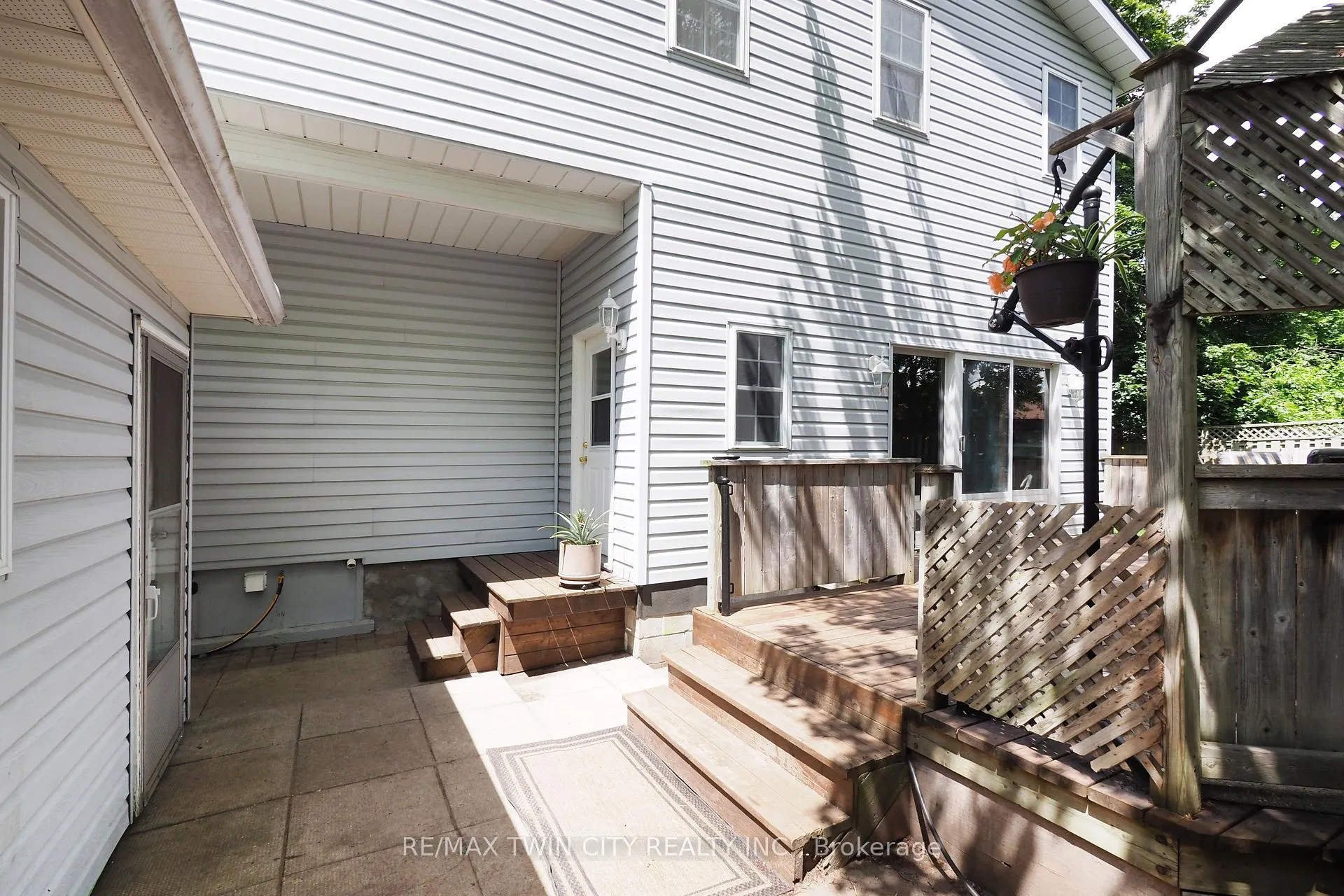 Photo 45 of 103 Belleview Avenue, Waterloo — HOMEH