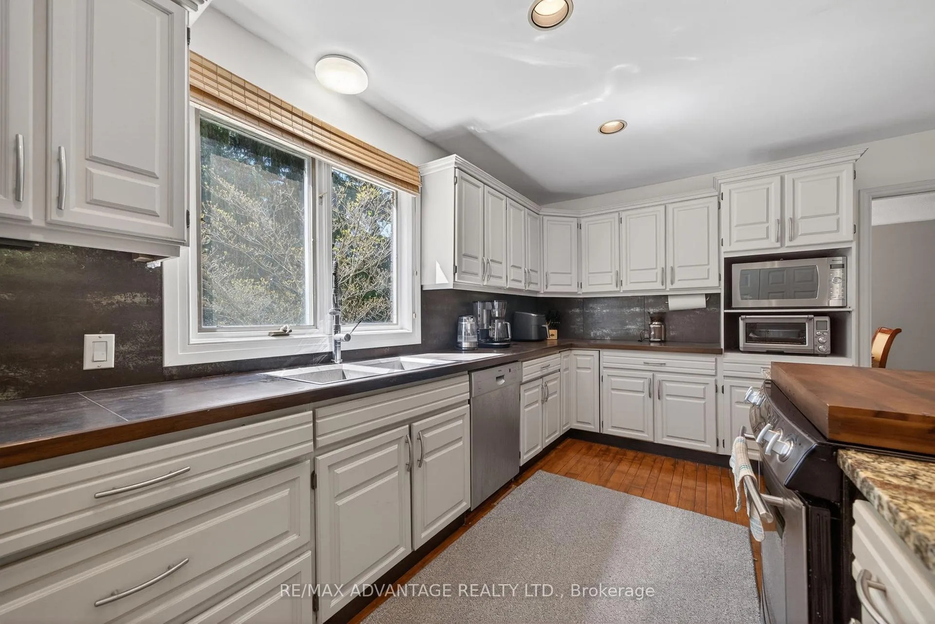 Photo 17 of 44 Northcrest Drive, London, North B — HOMEH