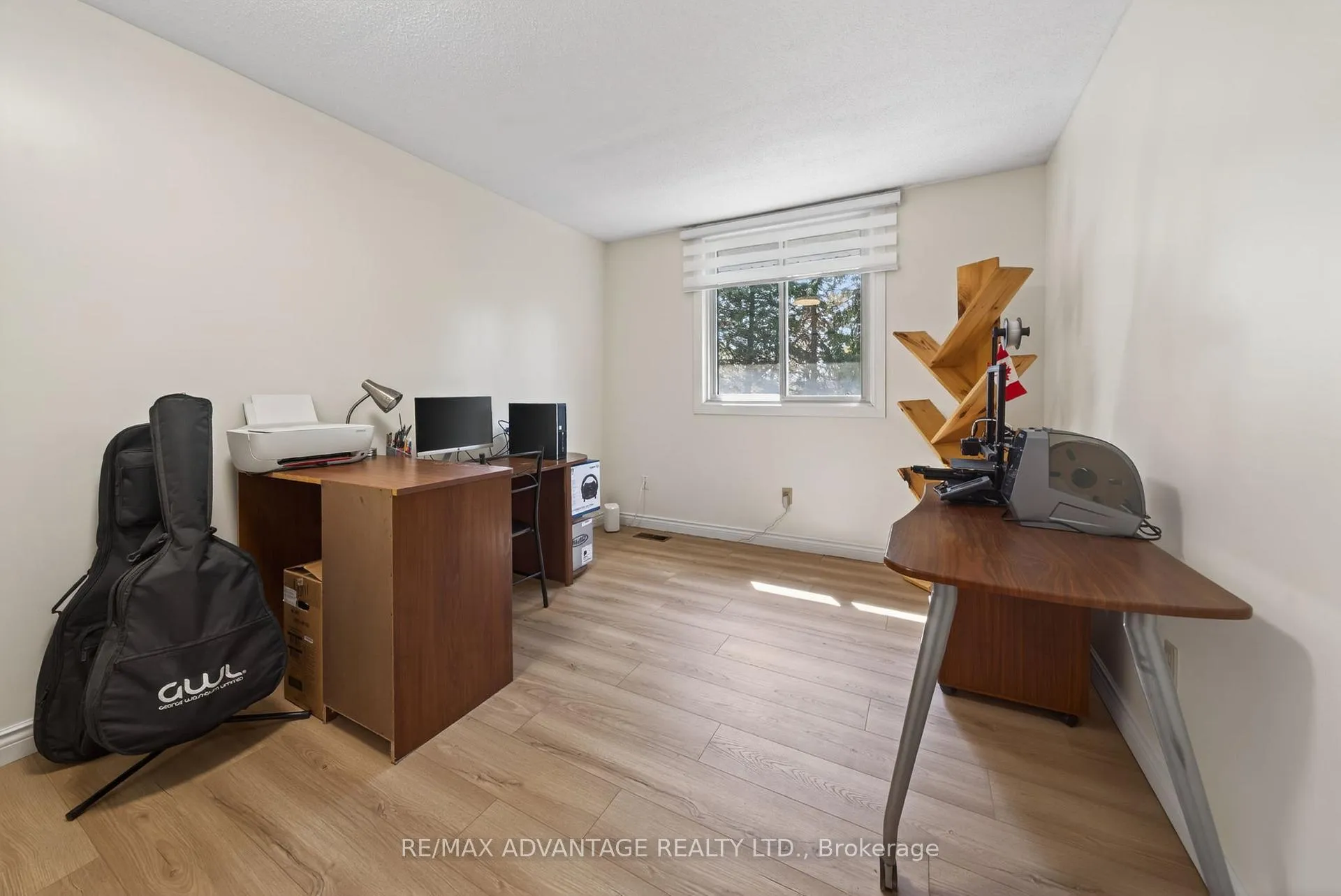 Photo 31 of 44 Northcrest Drive, London, North B — HOMEH