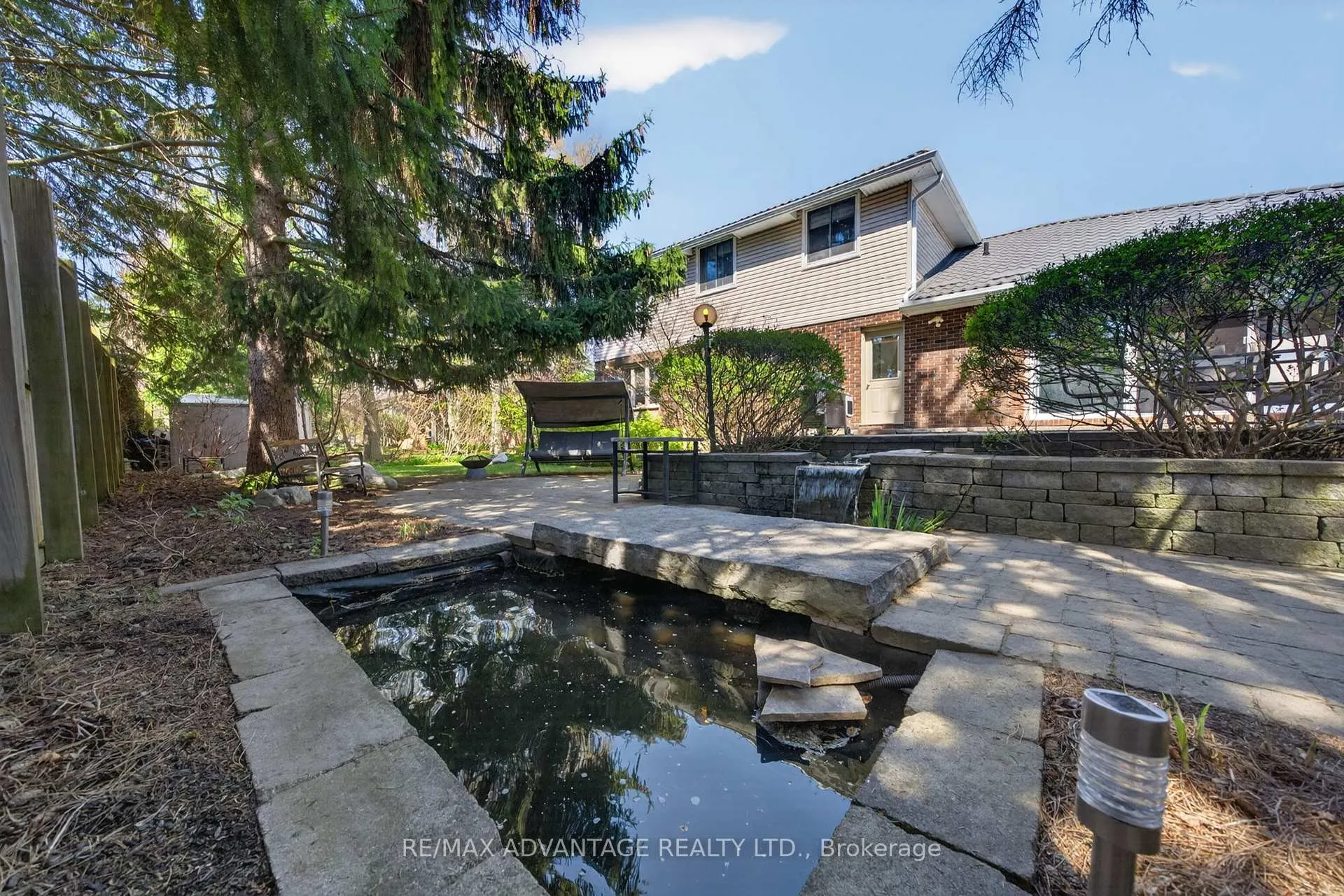 Photo 43 of 44 Northcrest Drive, London, North B — HOMEH