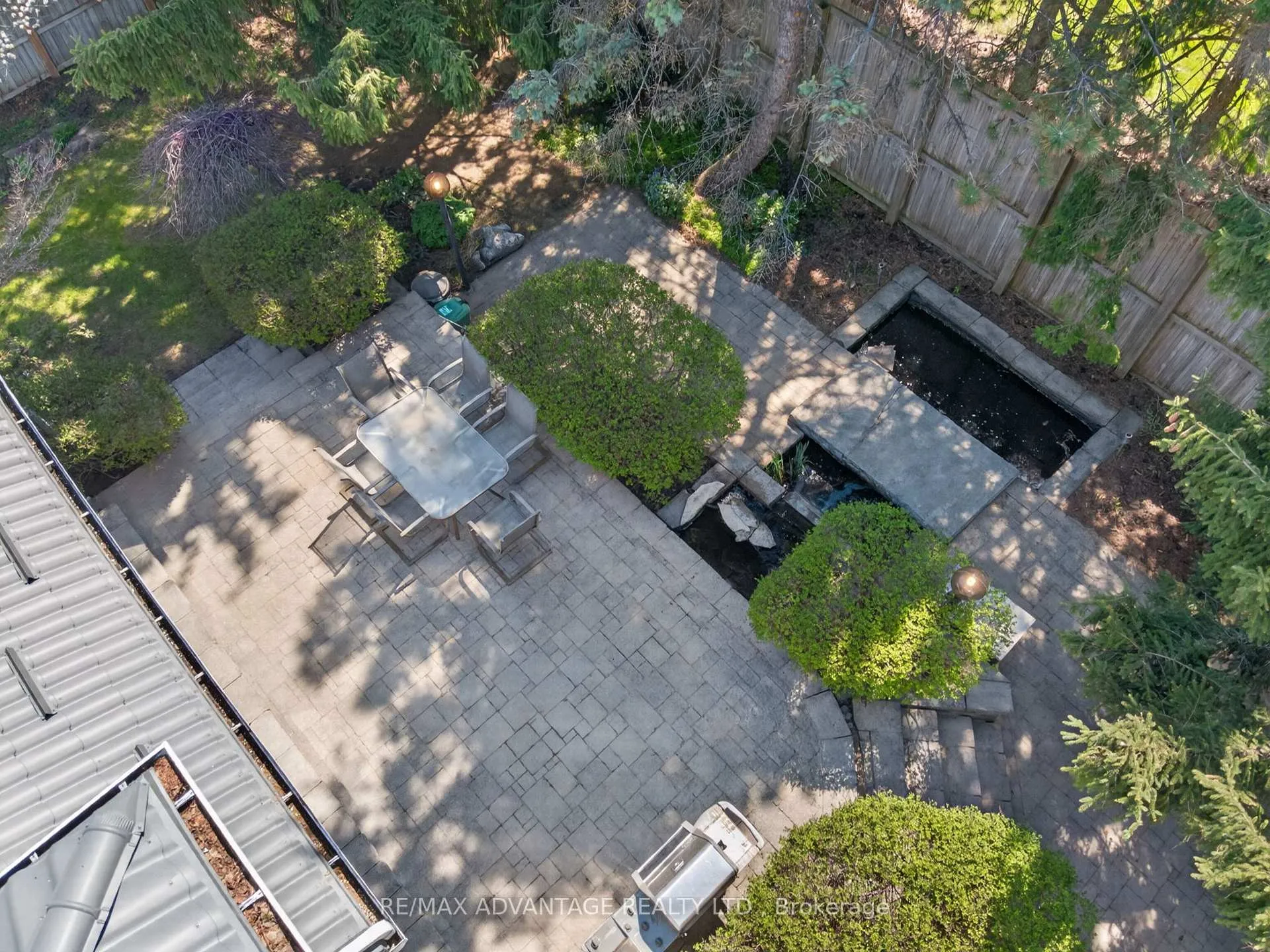Photo 2 of 44 Northcrest Drive, London, North B — HOMEH
