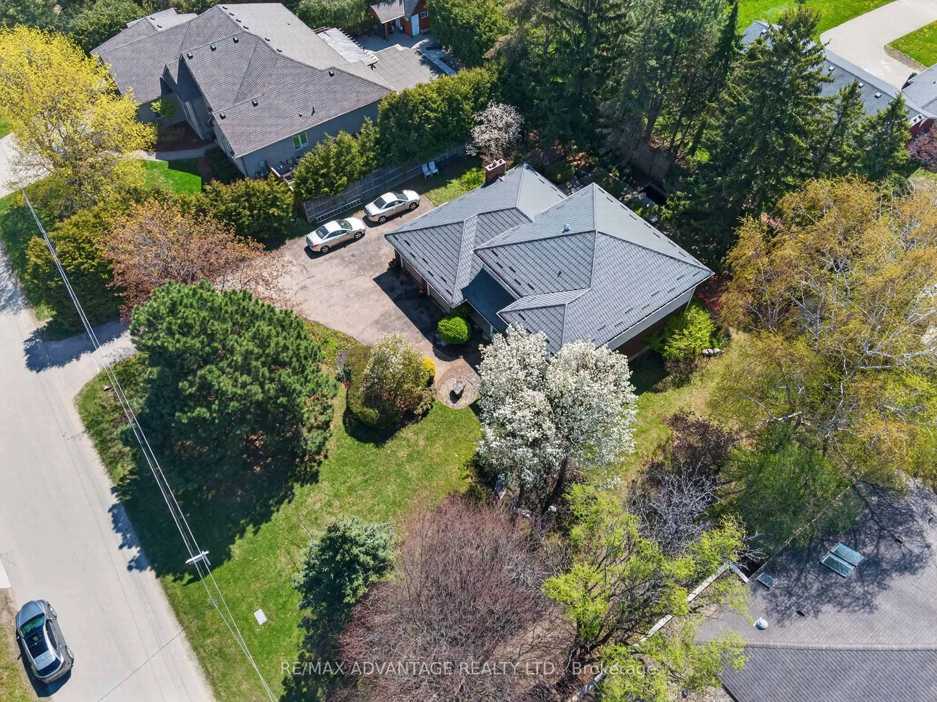 Photo 57 of 44 Northcrest Drive, London, North B — HOMEH