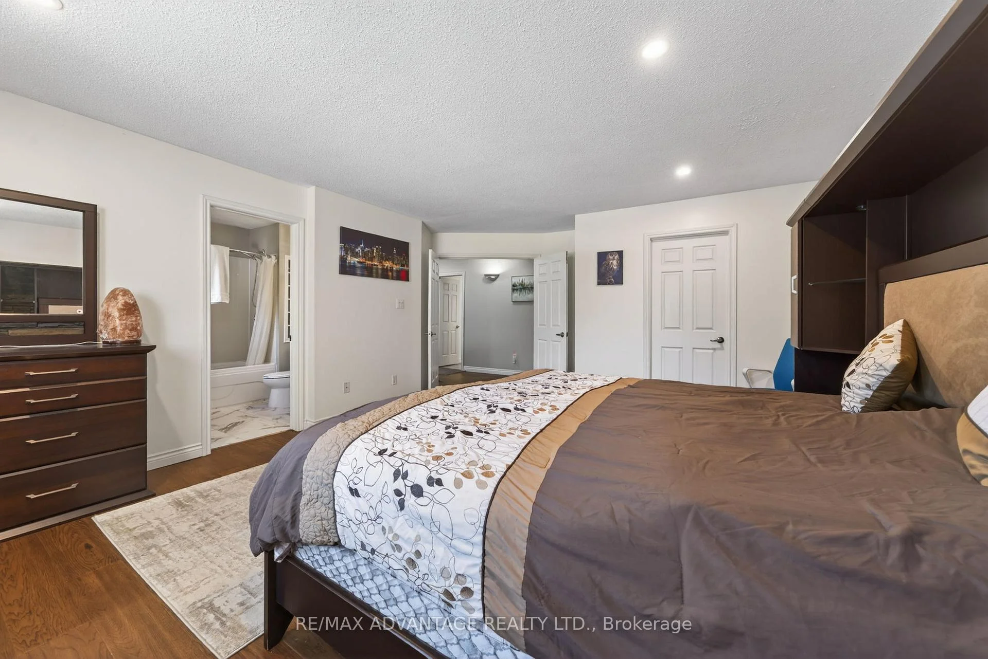 Photo 18 of 44 Northcrest Drive, London, North B — HOMEH