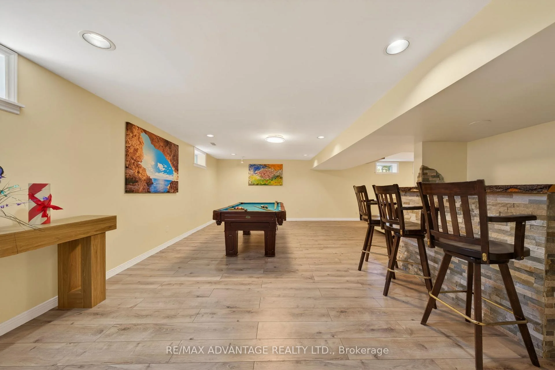 Photo 35 of 44 Northcrest Drive, London, North B — HOMEH