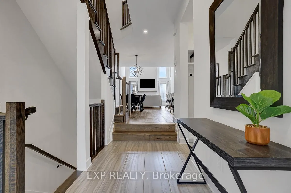 Photo 3 of 512 triangle Street, Ottawa, Kanata - Emerald Meadows/Trailwest — HOMEH
