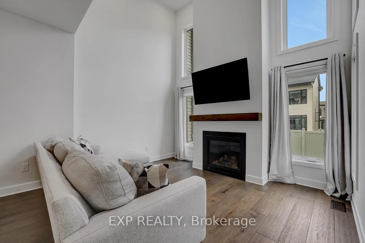 Photo 13 of 512 triangle Street, Ottawa, Kanata - Emerald Meadows/Trailwest — HOMEH